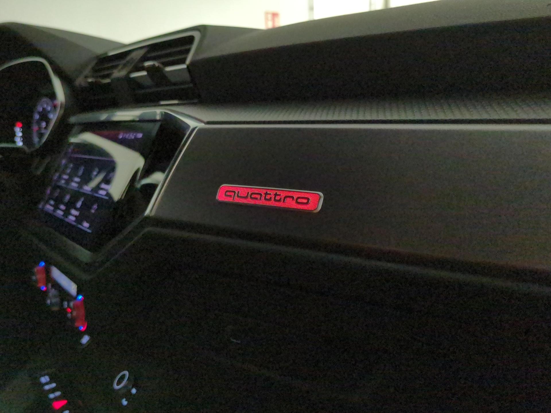 AUDI Q3 Sportback 45 TFSI S line quattro S-tronic-image-22