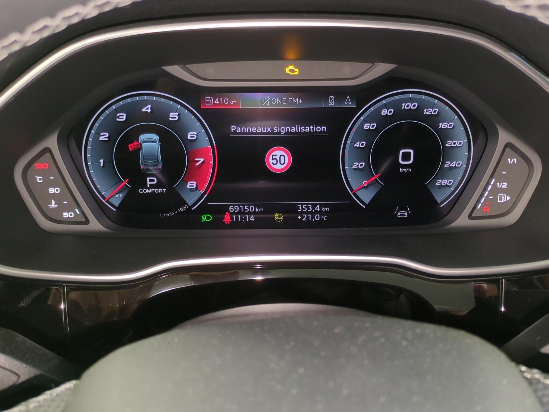 AUDI Q3 Sportback 45 TFSI S line quattro S-tronic-image-10