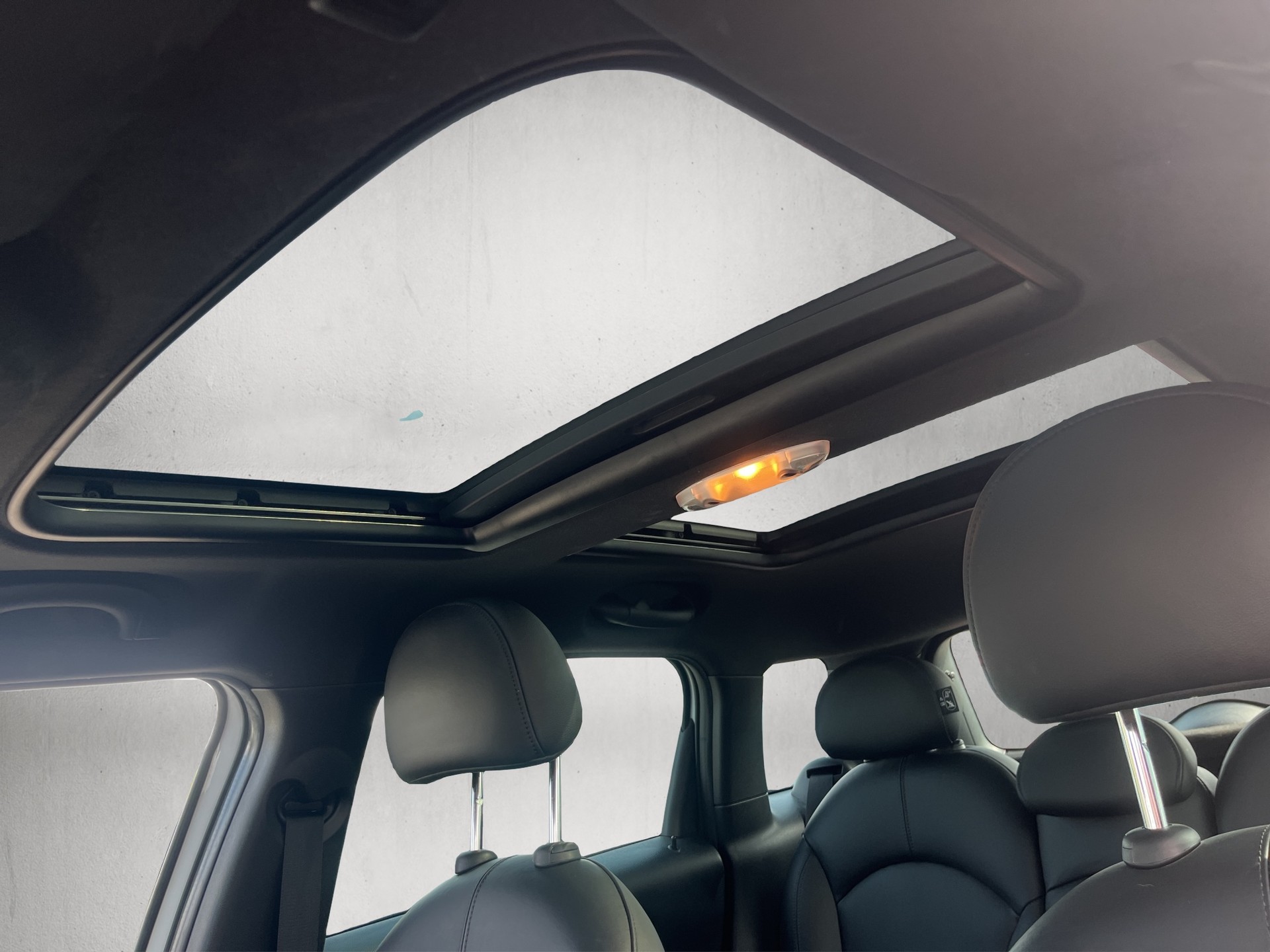MINI Countryman Cooper S ALL4 Snowhill-image-13