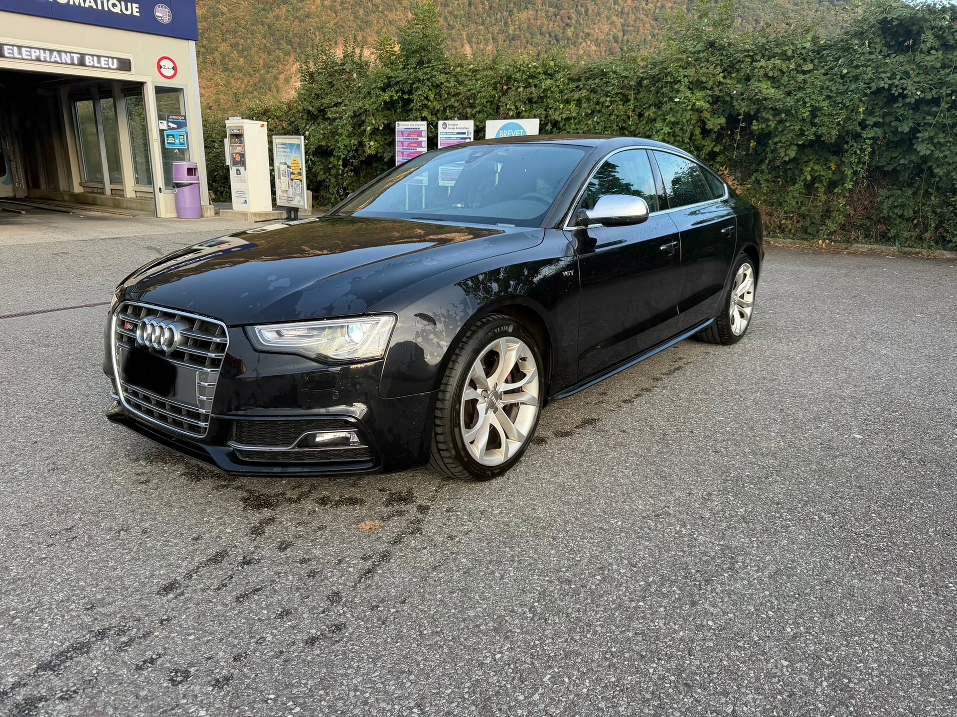 AUDI 3.0 V6 TFSI quattro S-Tronic-image-1