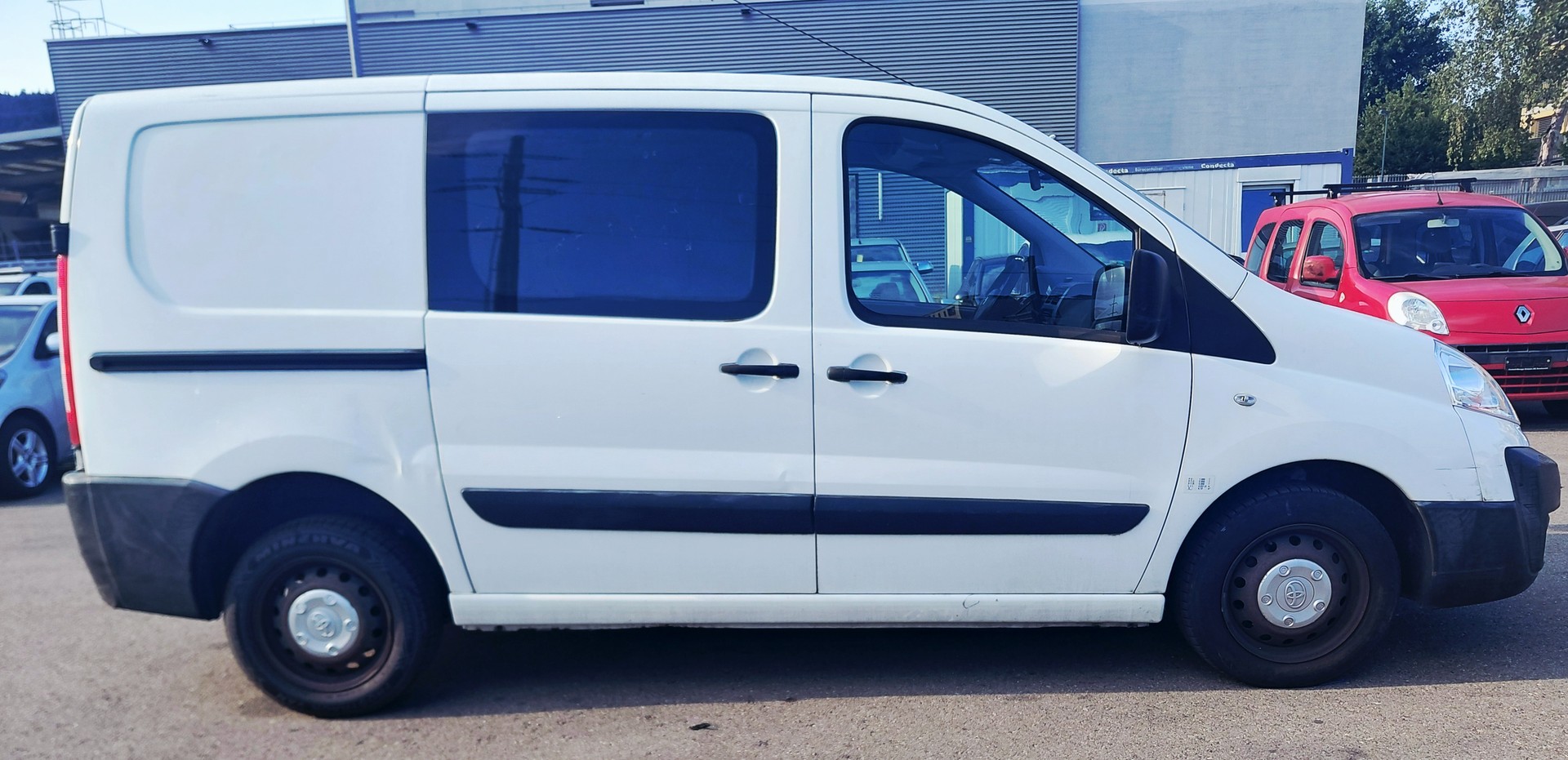 TOYOTA Proace 2.0D Panel Van Luna L1H1-image-6