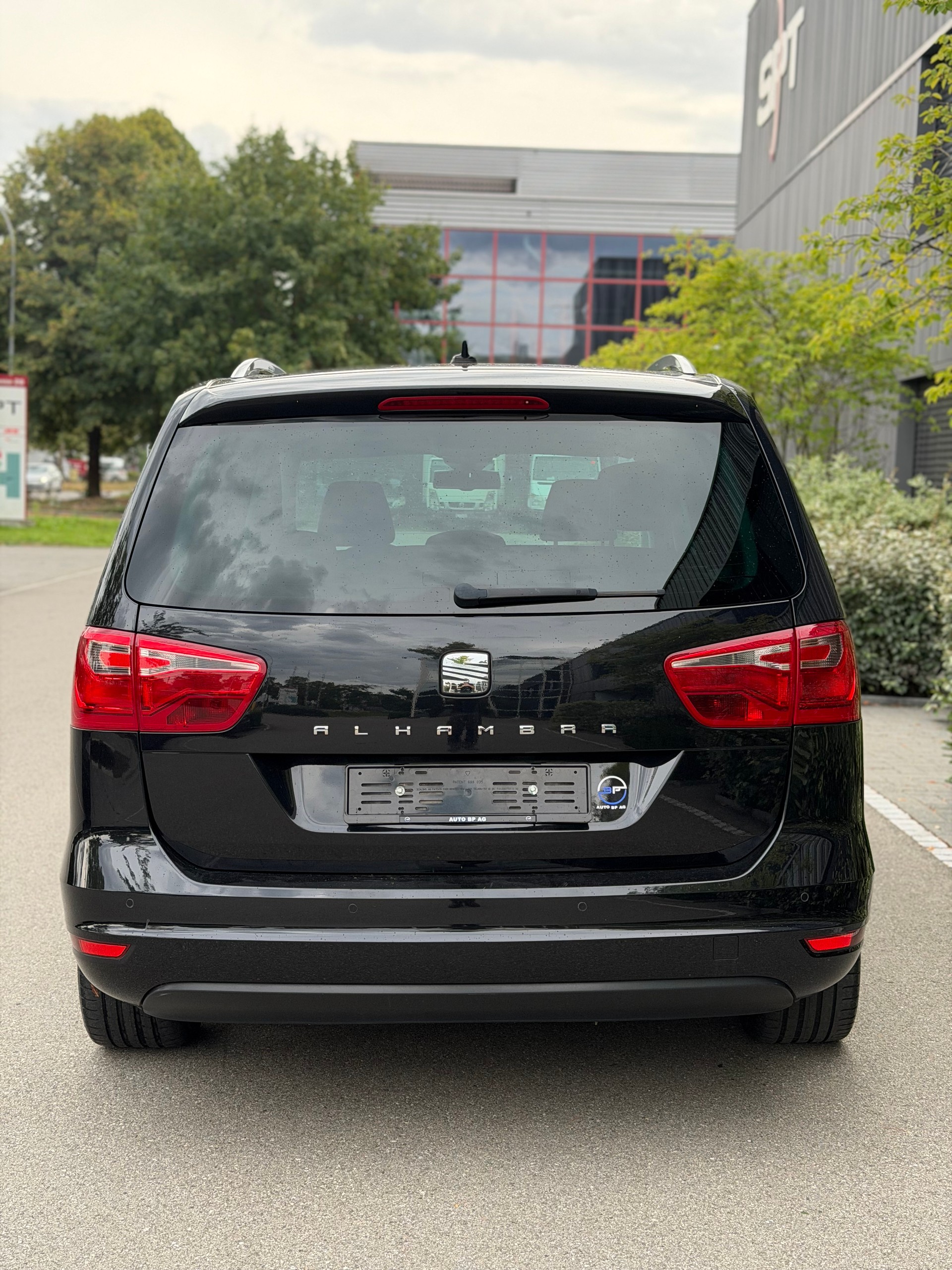 SEAT Alhambra 2.0 TDI Style Eco DSG-image-4