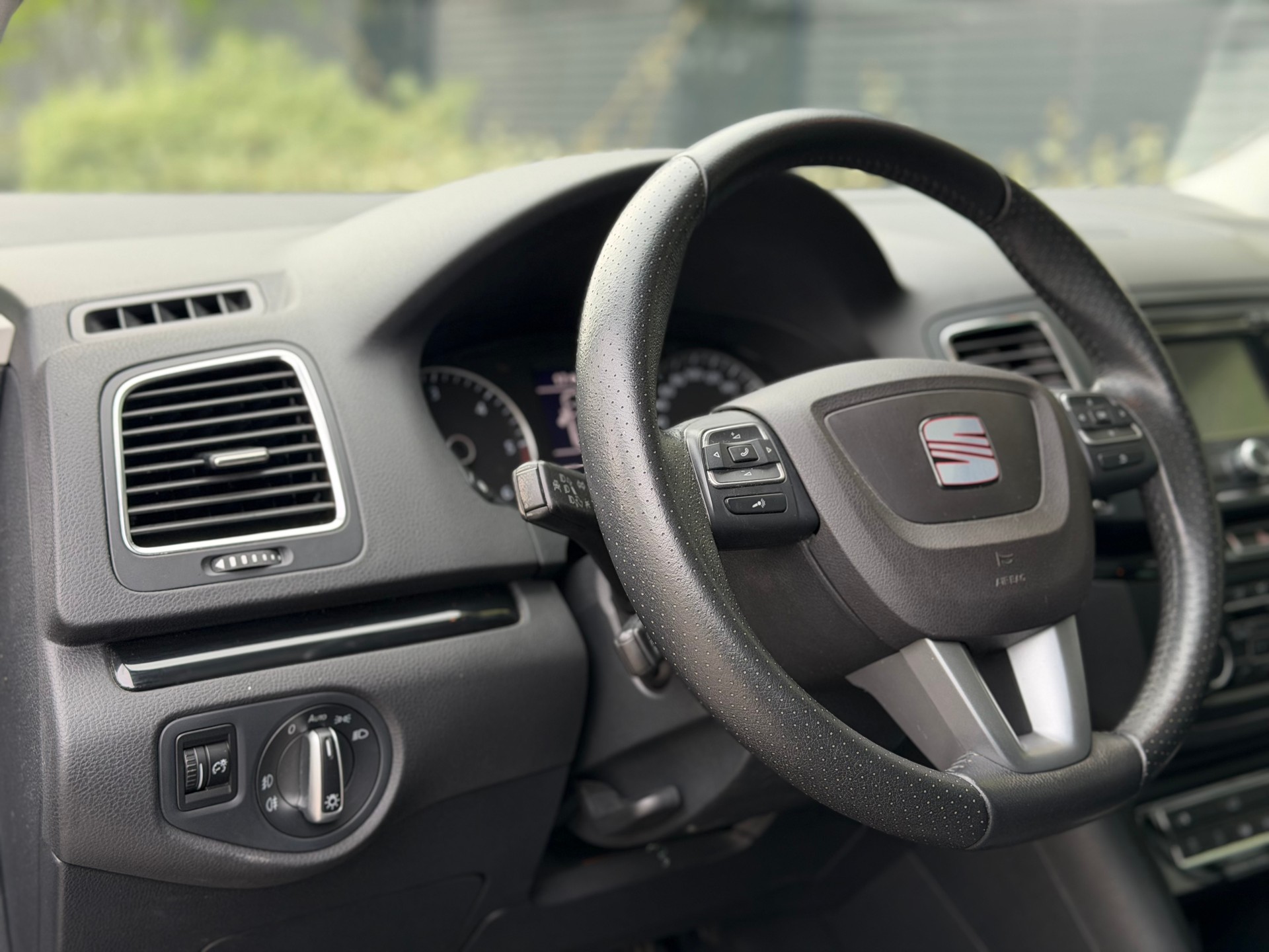 SEAT Alhambra 2.0 TDI Style Eco DSG-image-11