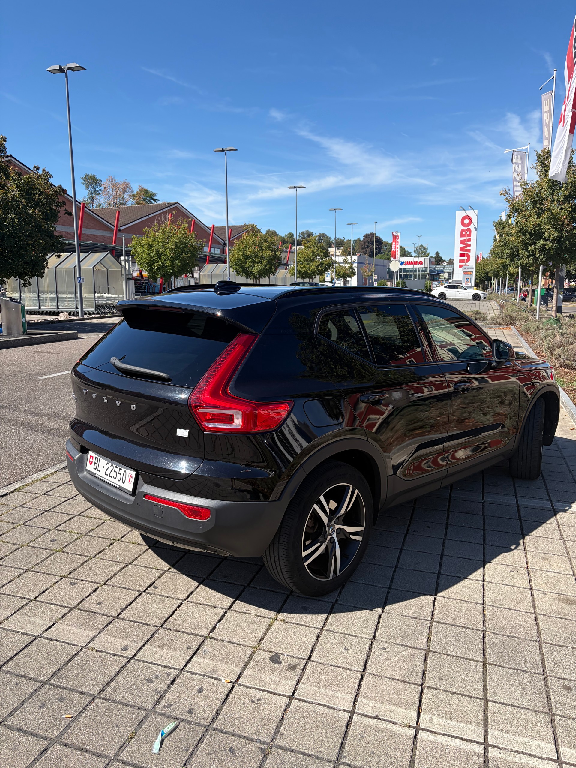 VOLVO 1.5 T5 TE R-Design-image-3