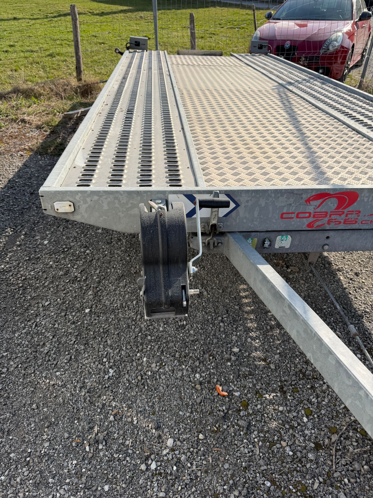 LORRIES S221-image-3