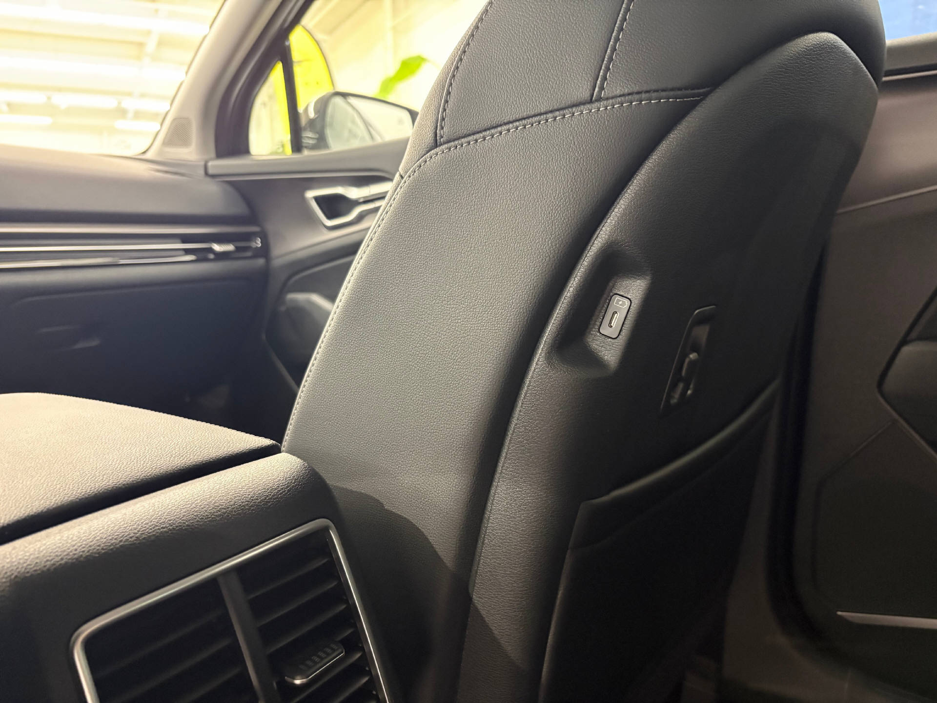 KIA Sportage 1.6 T-GDi Power Edition-image-12