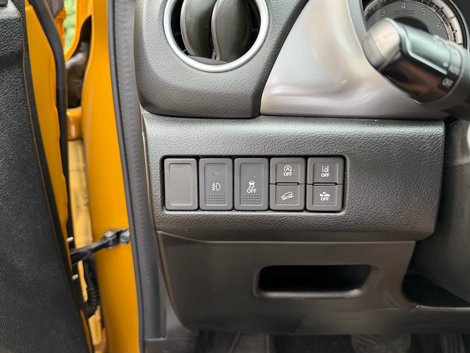 SUZUKI Vitara 1.4 4x4 Boosterjet Piz Sulai Automatic *inkl. Anhängerkupplung*aus 1. Hand*Garantie*-image-11