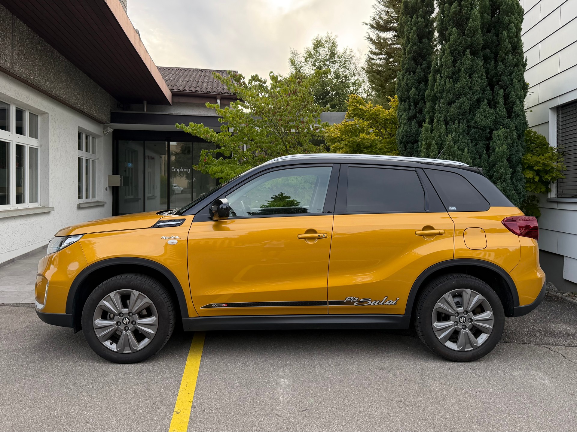 SUZUKI Vitara 1.4 4x4 Boosterjet Piz Sulai Automatic *inkl. Anhängerkupplung*aus 1. Hand*Garantie*-image-4