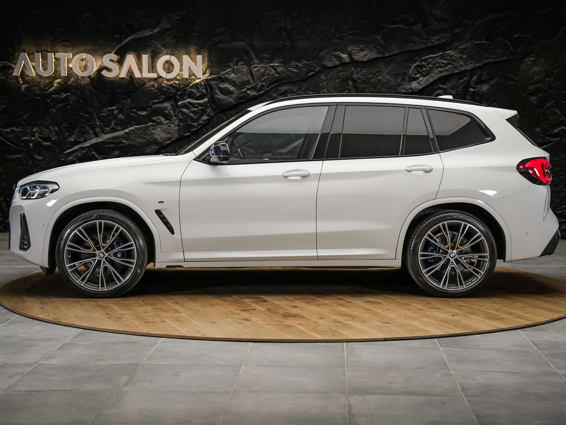 BMW X3 M40i Individual *21" Felgen*M-Sportfahrwerk*Adaptives LED*-showroom-element-2