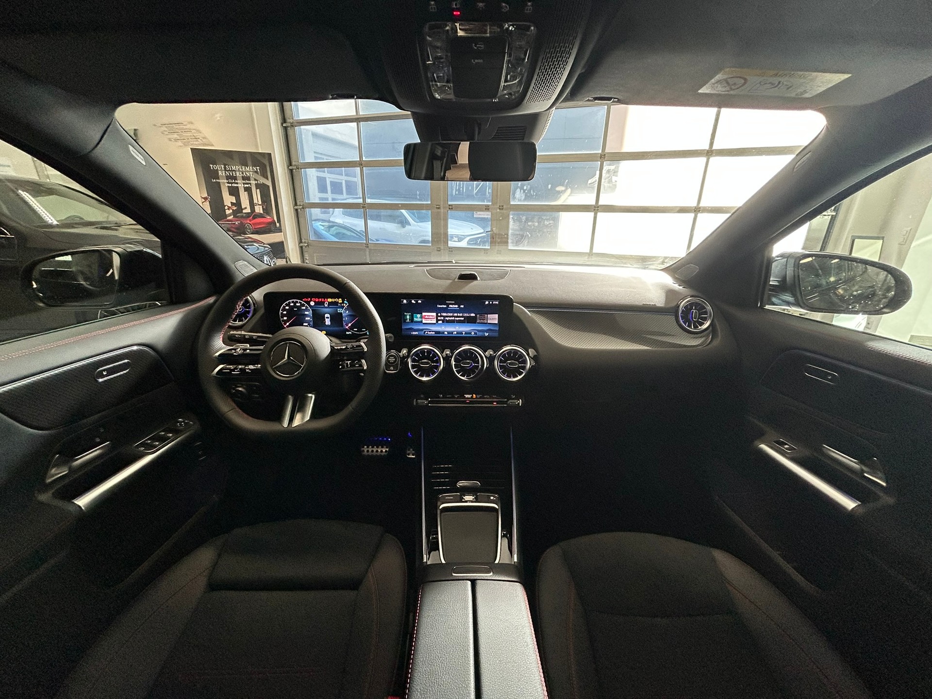 MERCEDES-BENZ GLA 250 4Matic AMG Line 8G-DCT Swiss Star-image-8