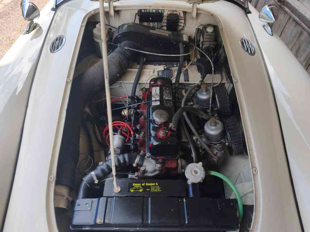 MG MGA 1500-image-12