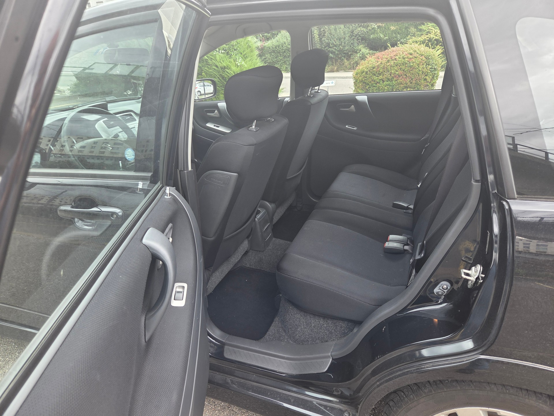 SUZUKI Liana 1.6 16V Sport Limited Edition 4WD Automatic-image-9