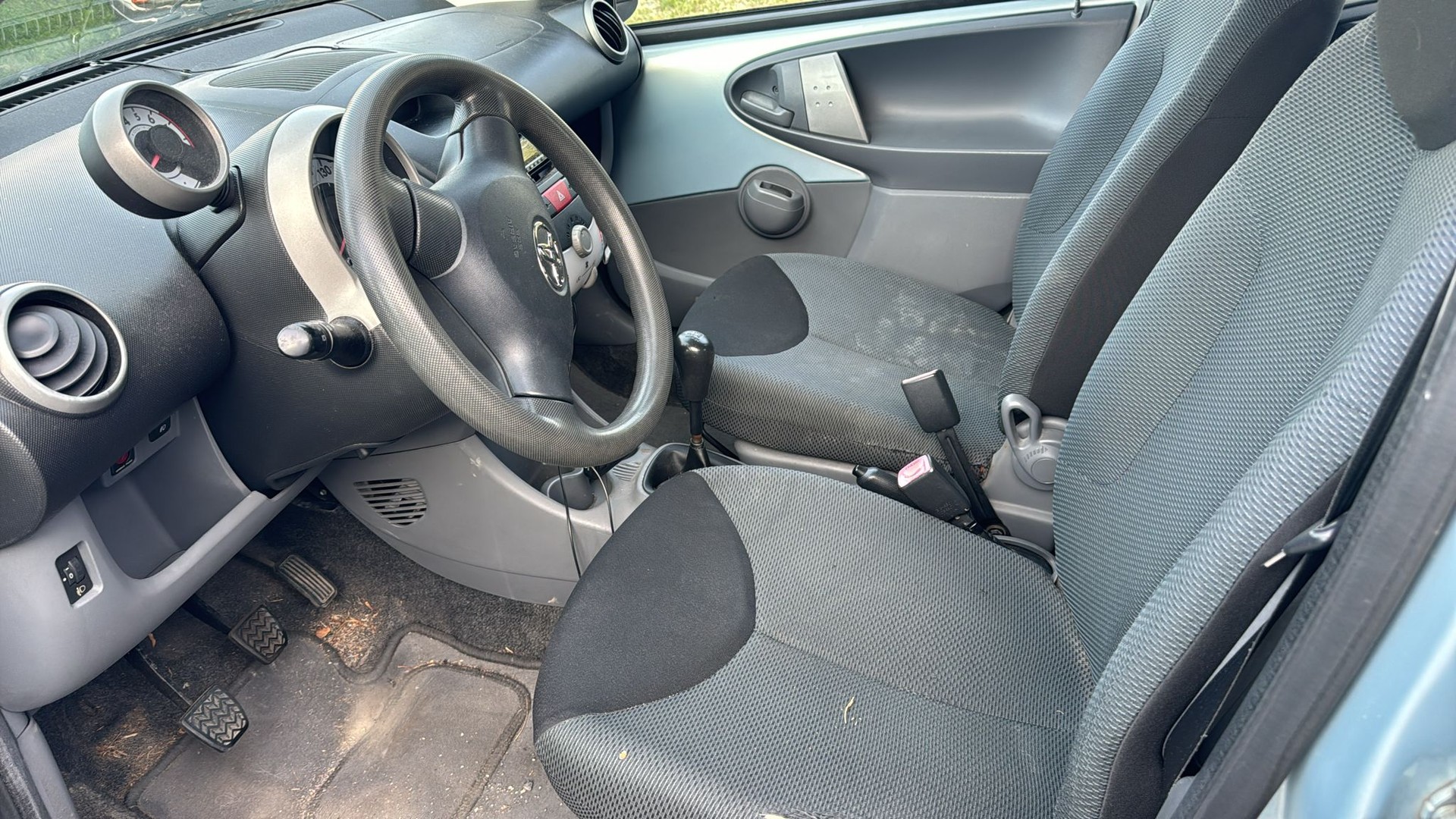TOYOTA Aygo 1.0 Linea Terra-image-4