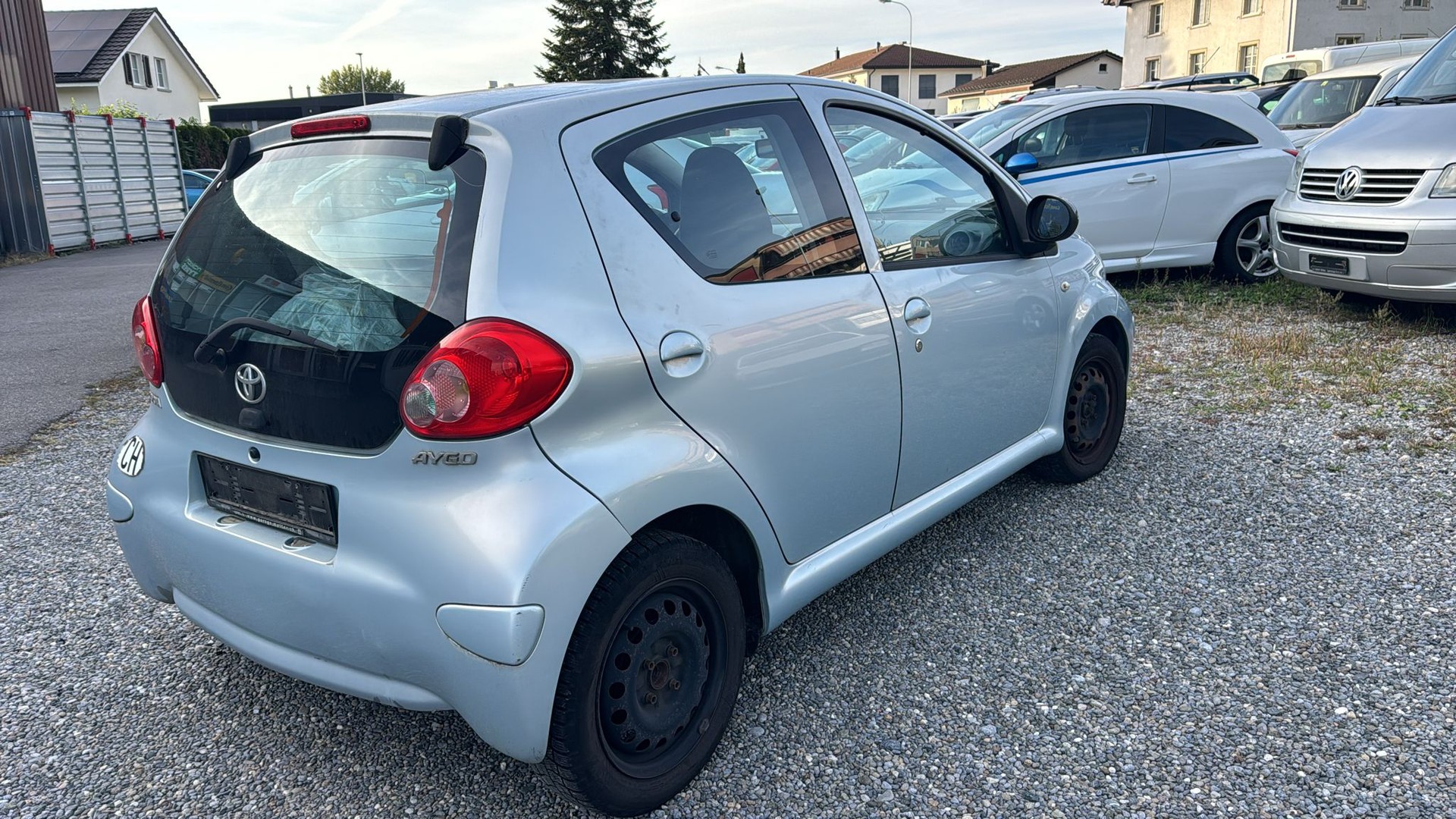 TOYOTA Aygo 1.0 Linea Terra-image-1