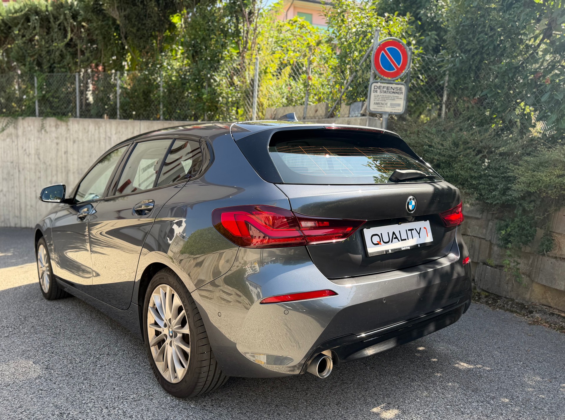 BMW 118i Sport Line Steptronic-image-2