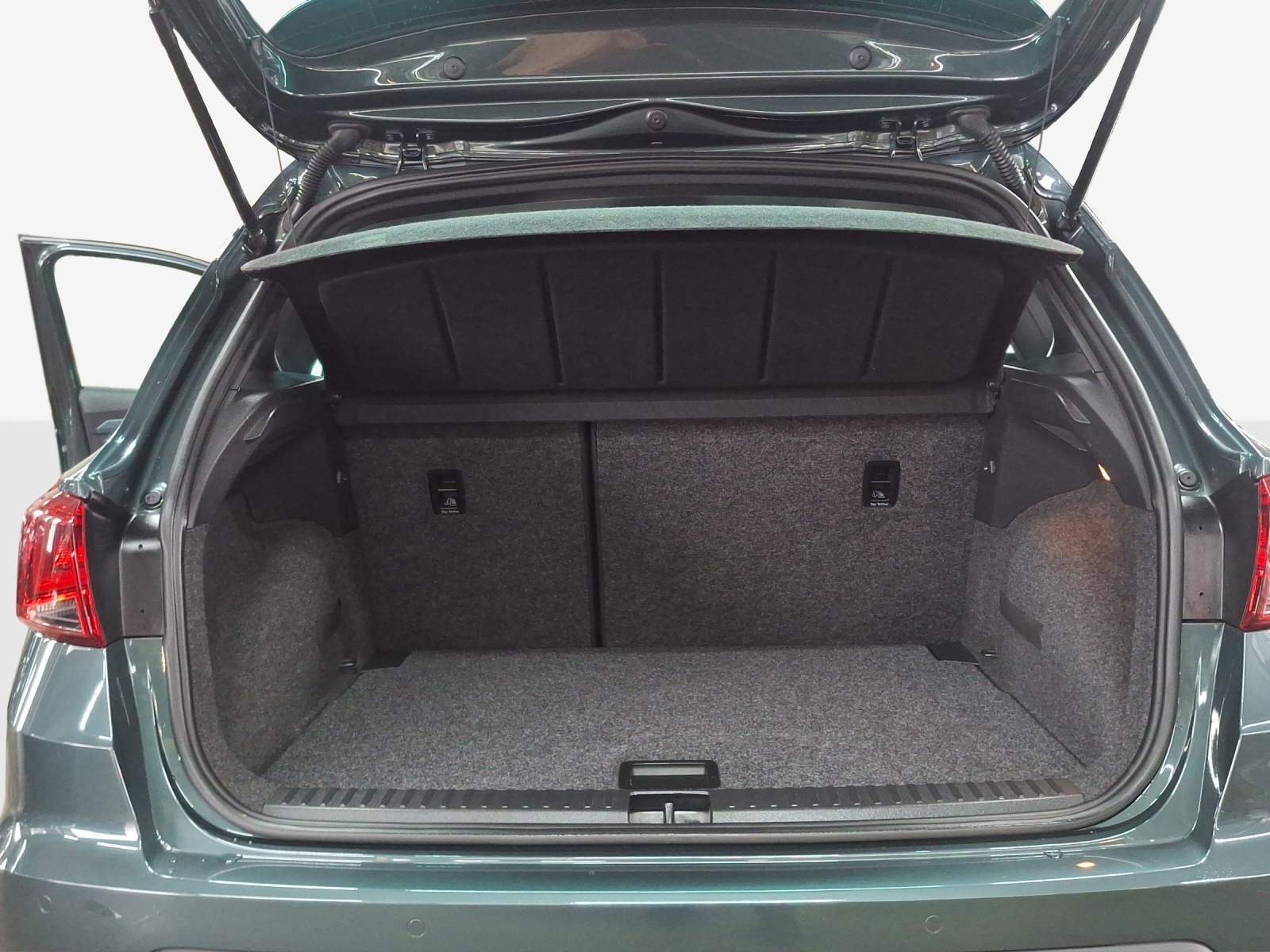 SEAT Arona 1.5 Eco TSI Xperience DSG-image-12