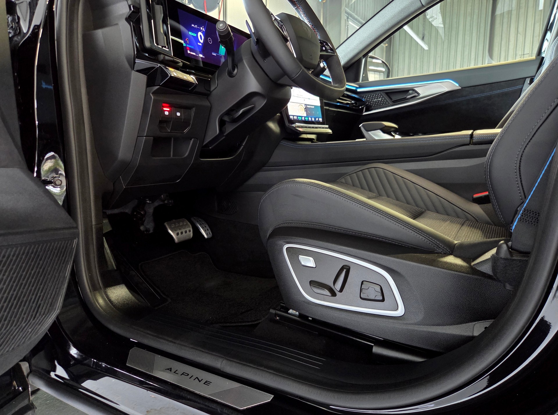RENAULT Austral 1.2 E-Tech esprit Alpine-image-12