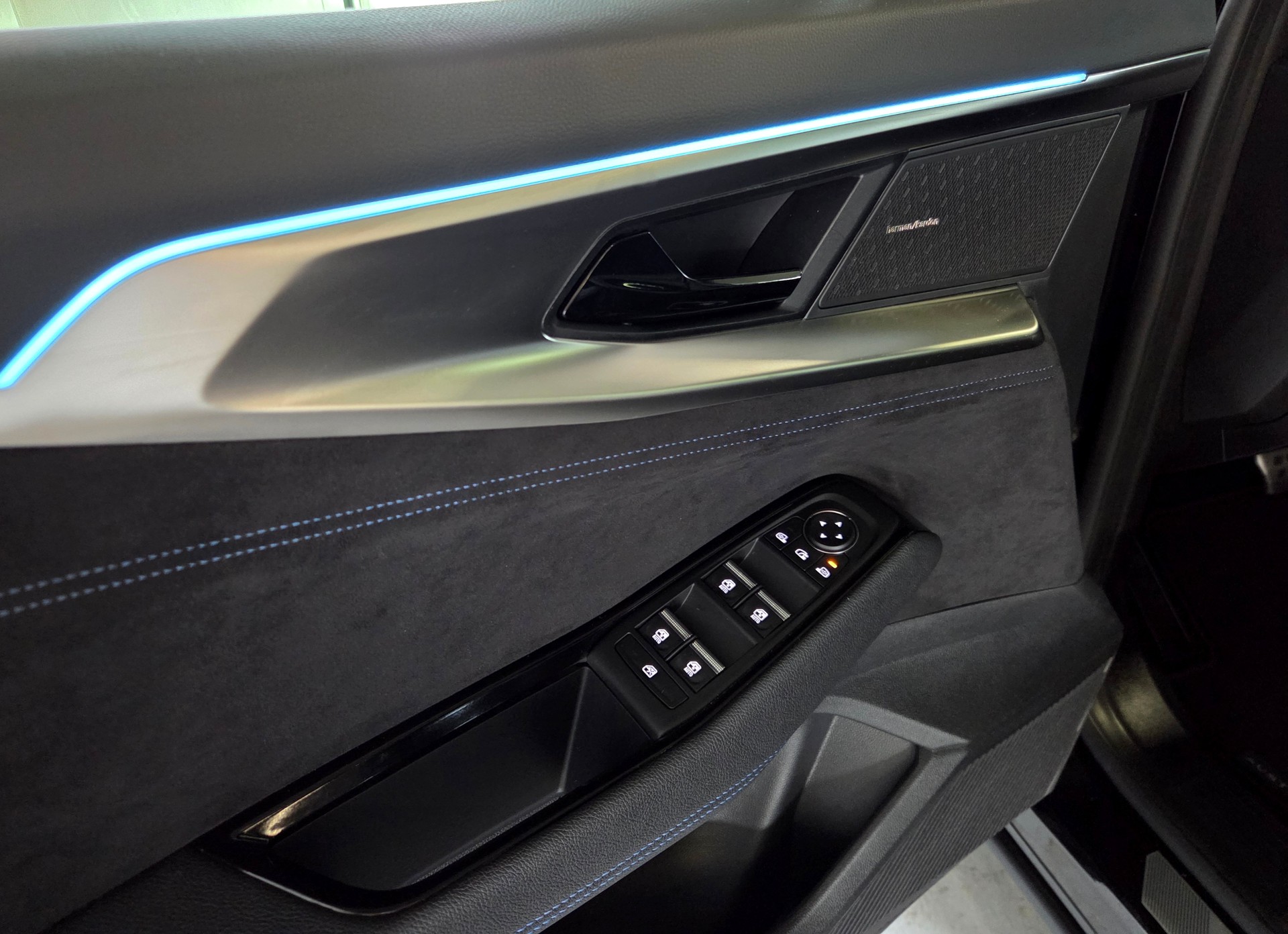 RENAULT Austral 1.2 E-Tech esprit Alpine-image-17