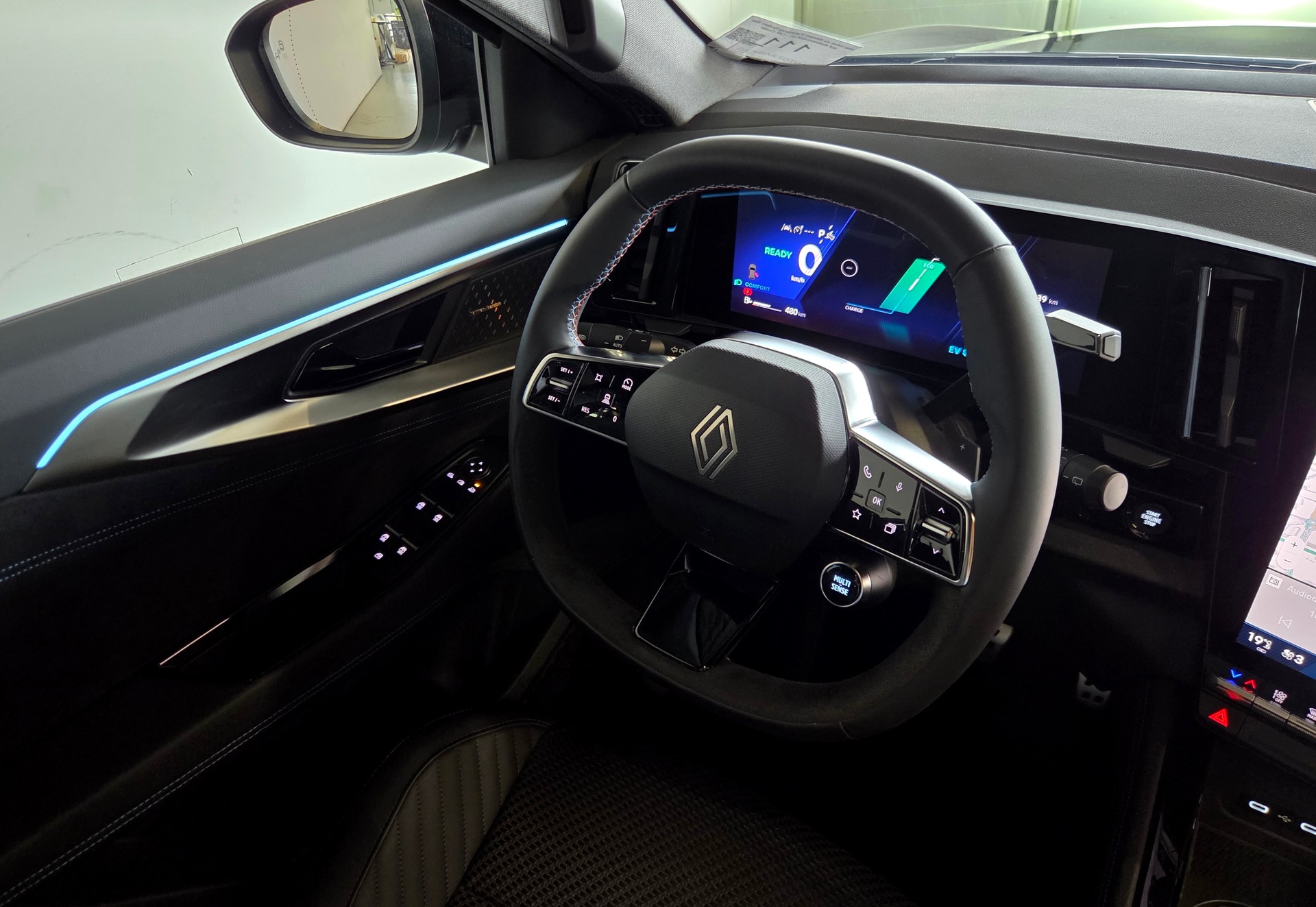 RENAULT Austral 1.2 E-Tech esprit Alpine-image-14