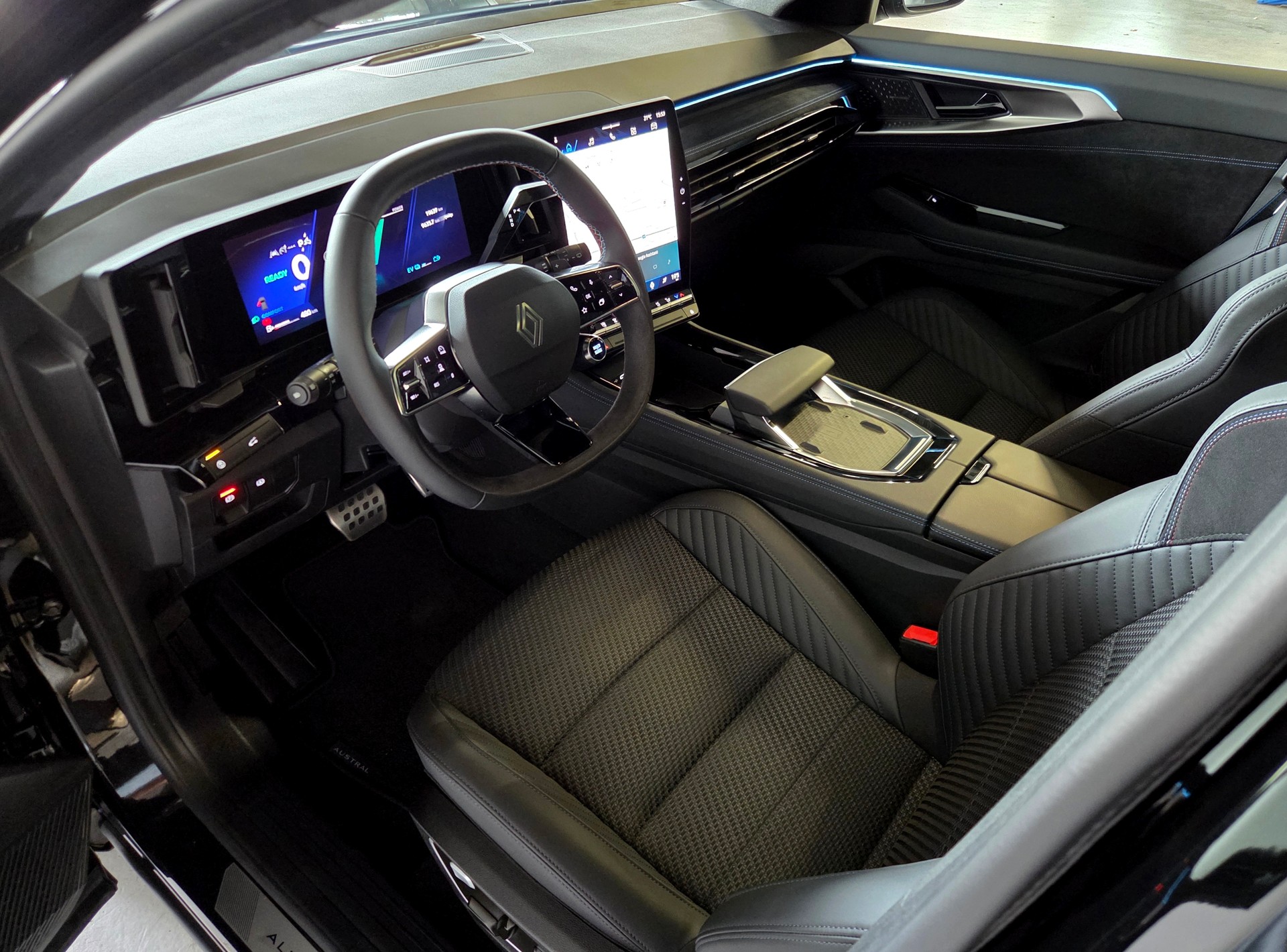 RENAULT Austral 1.2 E-Tech esprit Alpine-image-9