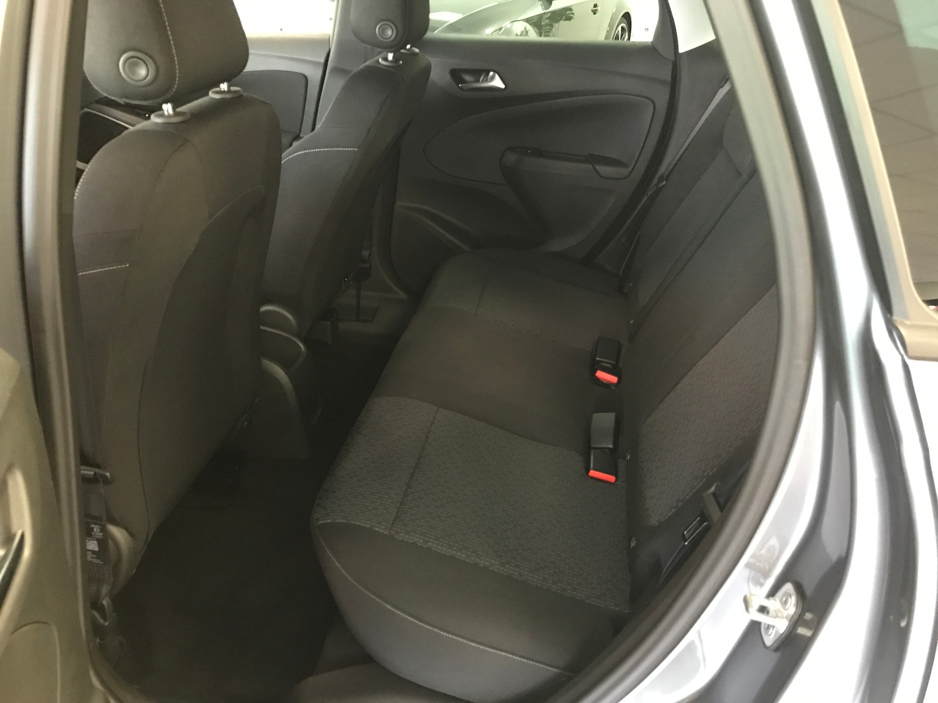 OPEL Crossland X 1.2i TP Enjoy-image-5