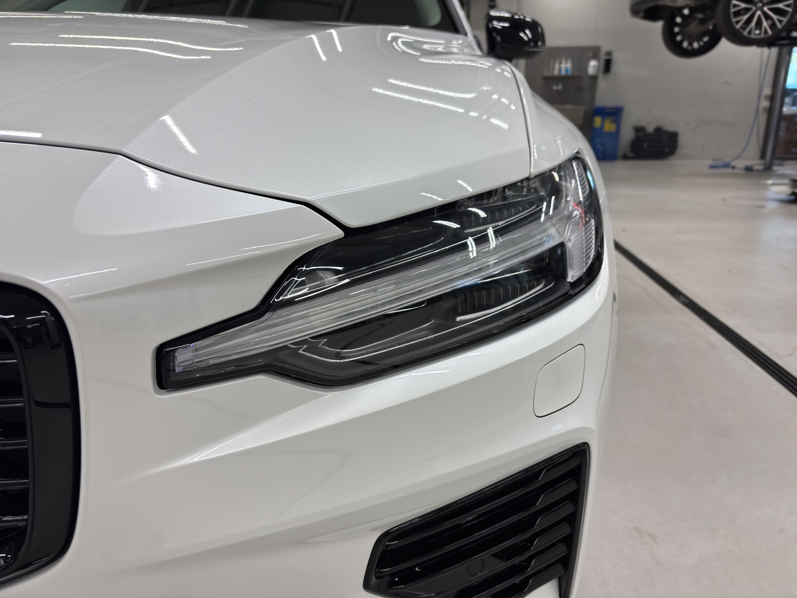 VOLVO V60 2.0 T6 TE Ultra Dark eAWD-image-13
