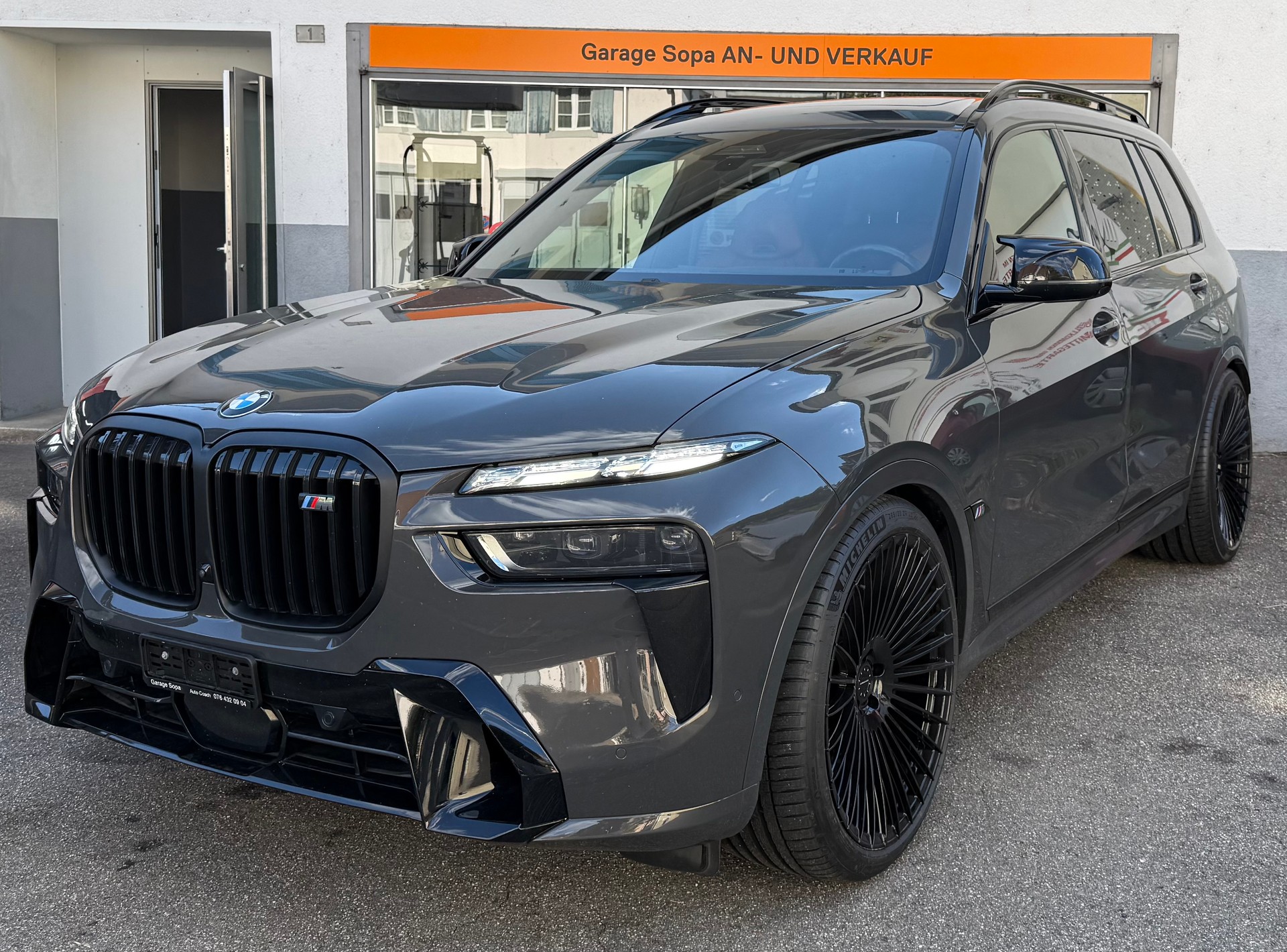 BMW X7 xDrive 48V M60i Steptronic M Sport Pro-image-1