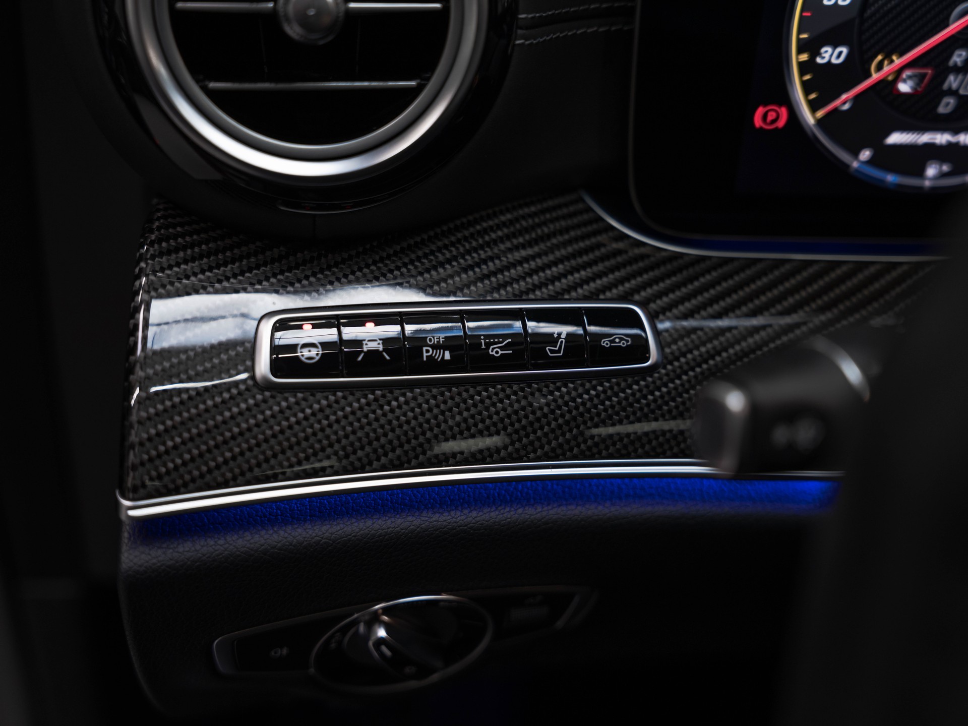 MERCEDES-BENZ E 63 AMG S 4 Matic 9G-Tronic-image-30