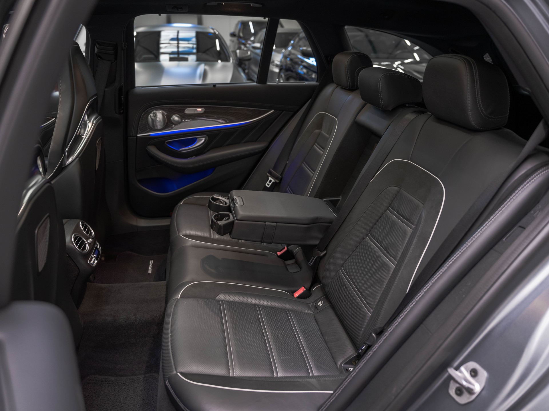 MERCEDES-BENZ E 63 AMG S 4 Matic 9G-Tronic-image-12