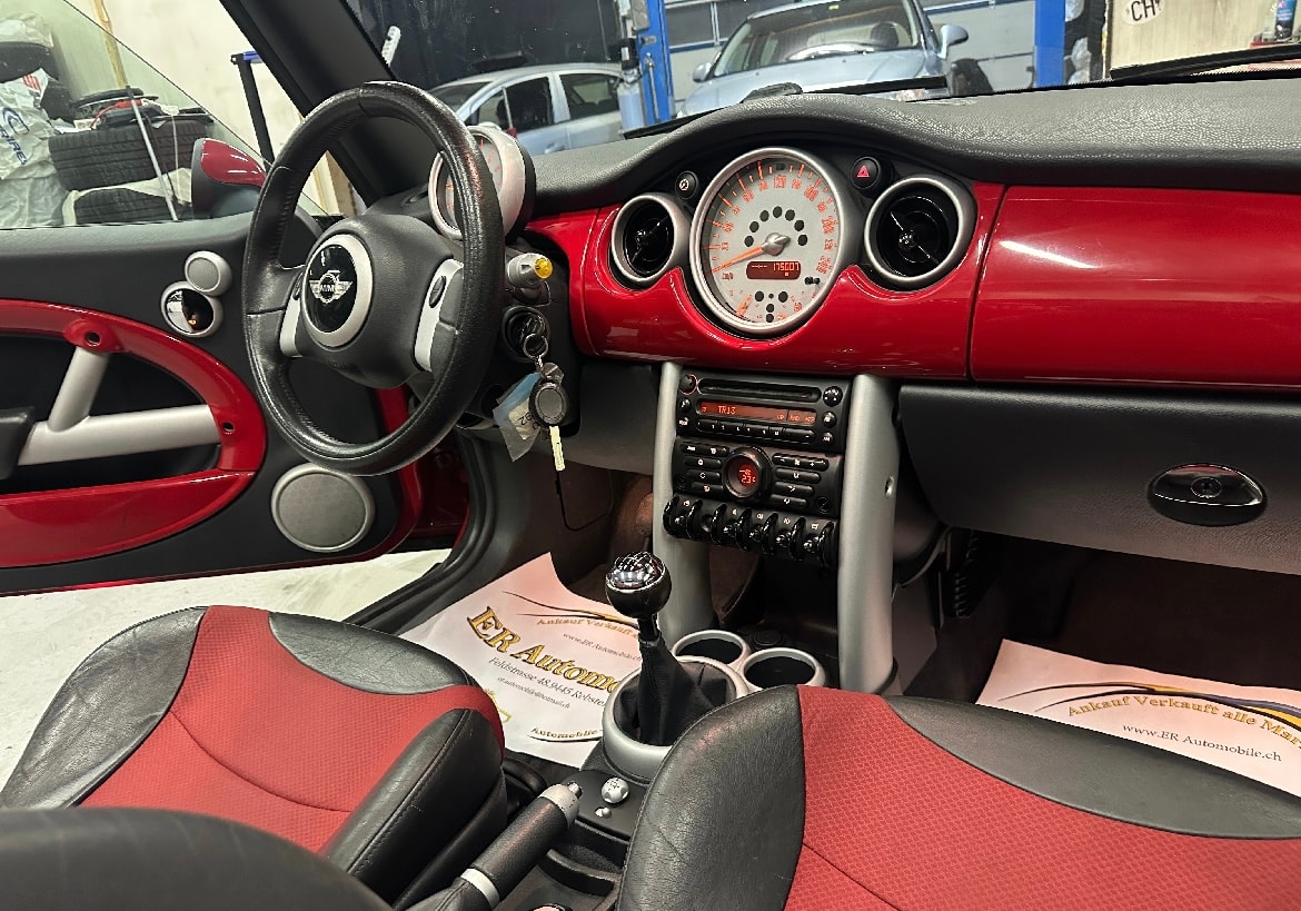 MINI Cooper Cabriolet-image-7