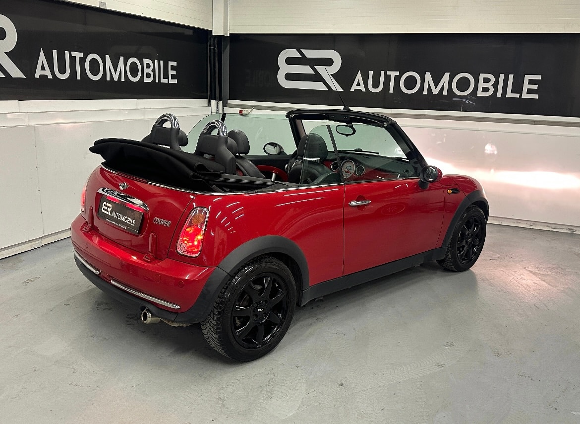 MINI Cooper Cabriolet-image-3