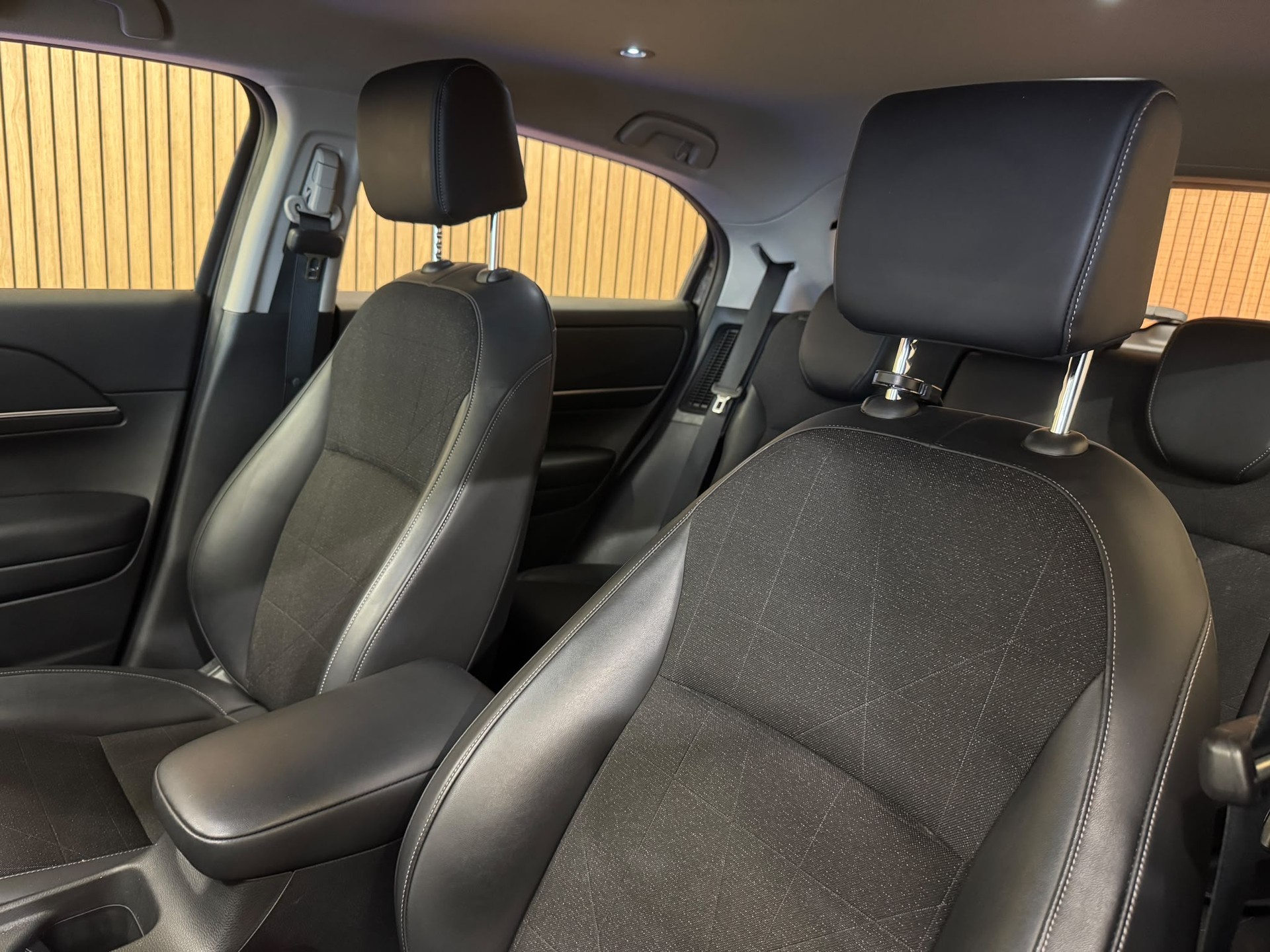 HONDA HR-V 1.5i-MMD Advance CVT-image-21