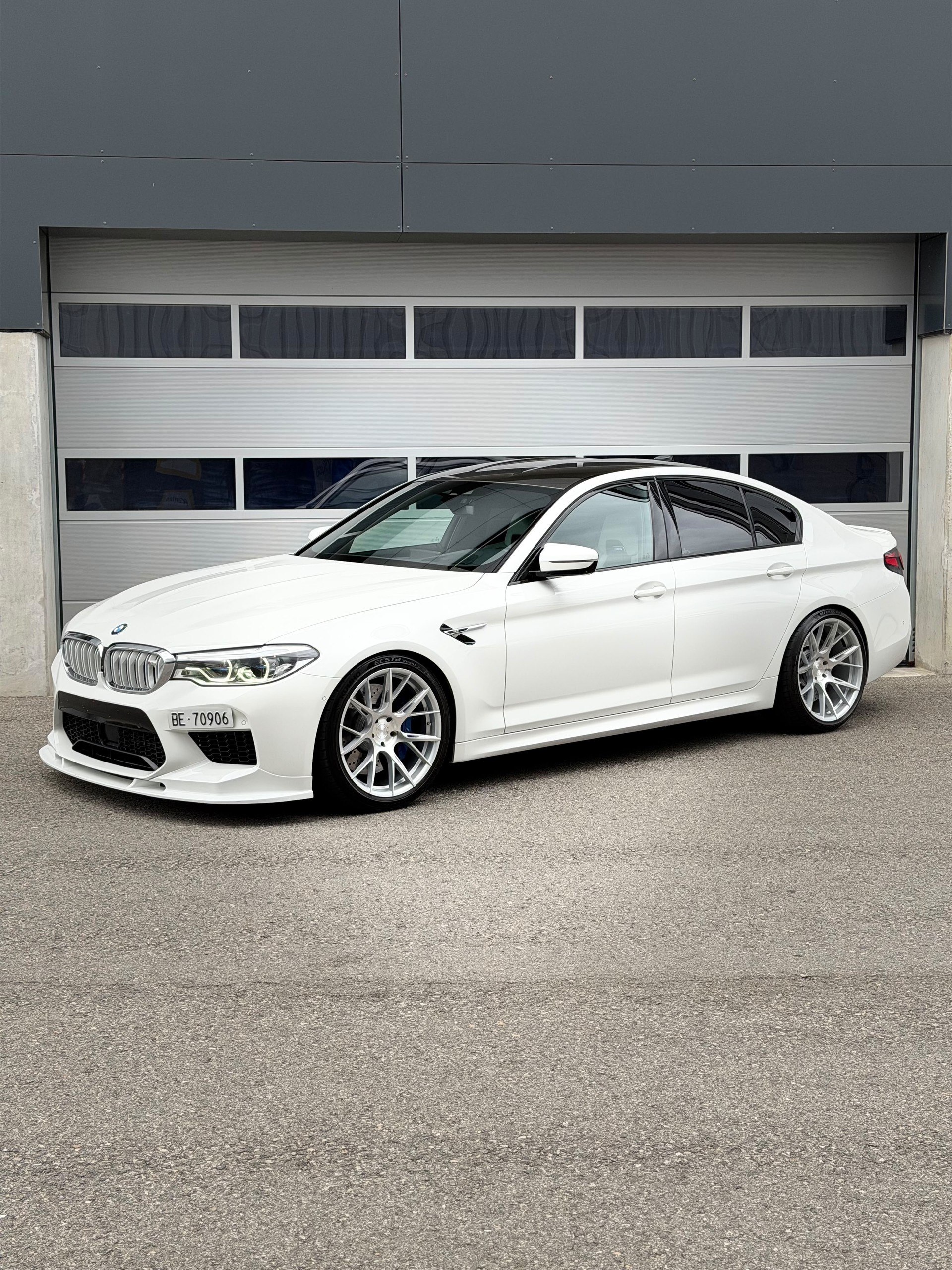 BMW M5 xDrive-image-0
