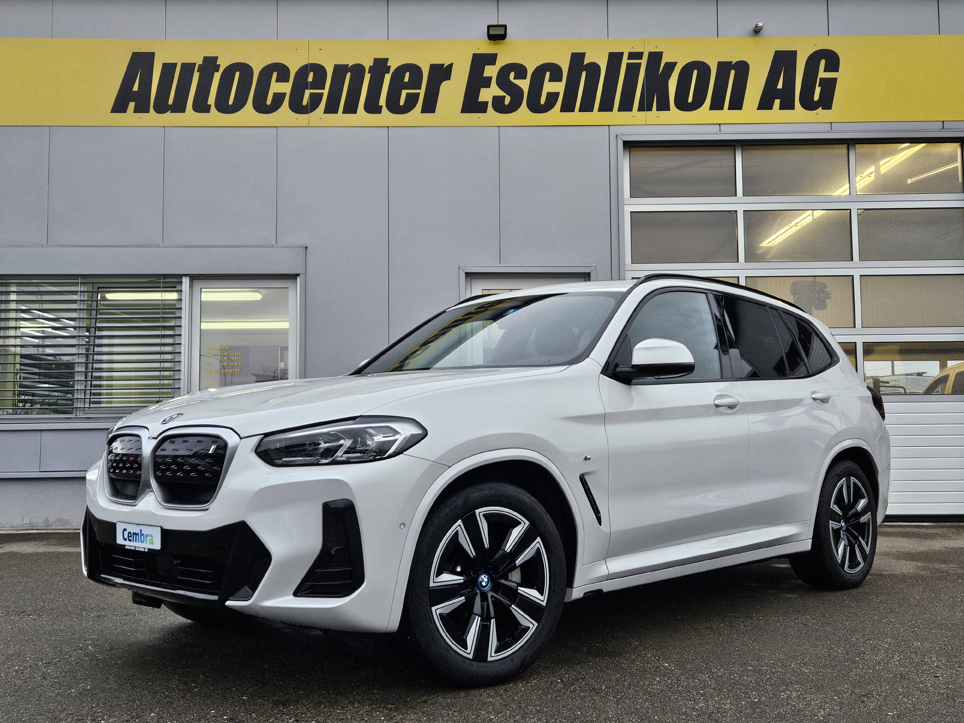 BMW iX3 E-Motor * M-Sportpaket * BMW Service Plus 10 Jahre/ 100'000 km * AHK *-image-0