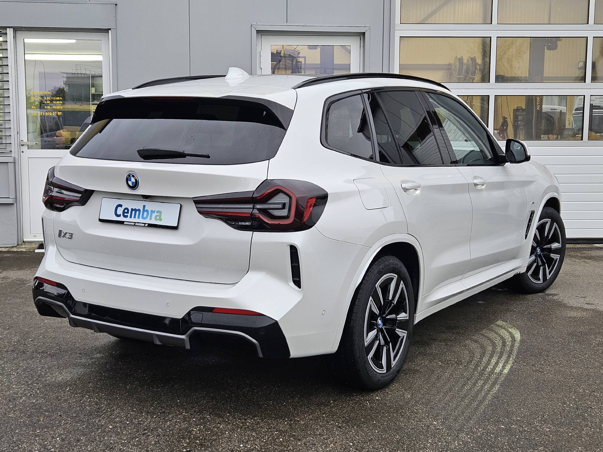 BMW iX3 E-Motor * M-Sportpaket * BMW Service Plus 10 Jahre/ 100'000 km * AHK *-image-4