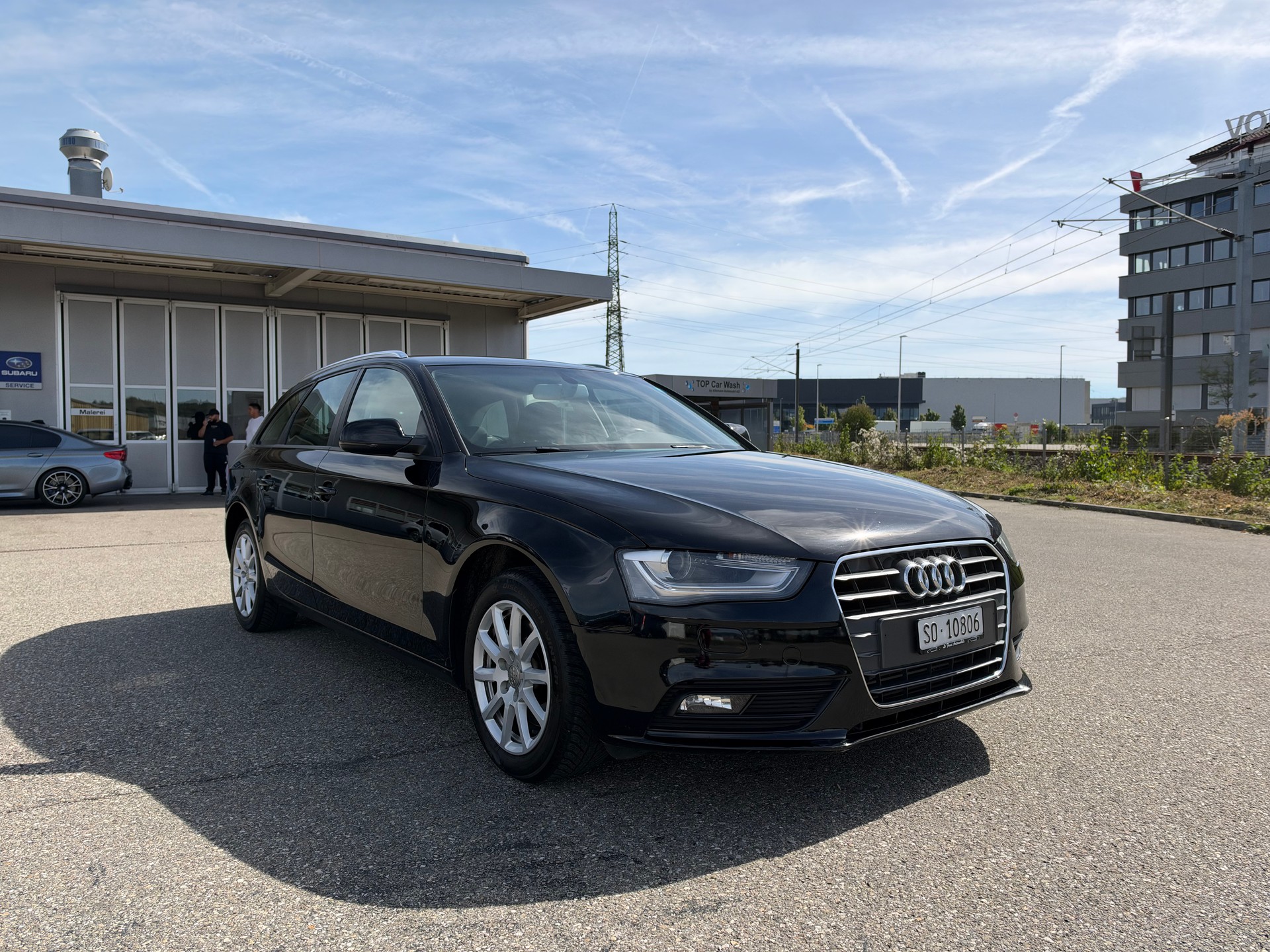 AUDI A4 Avant 2.0 TDI-image-2