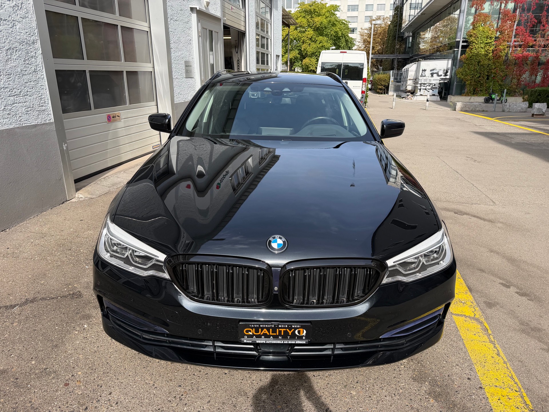 BMW 520d xDrive Touring Sport Line Steptronic-image-3