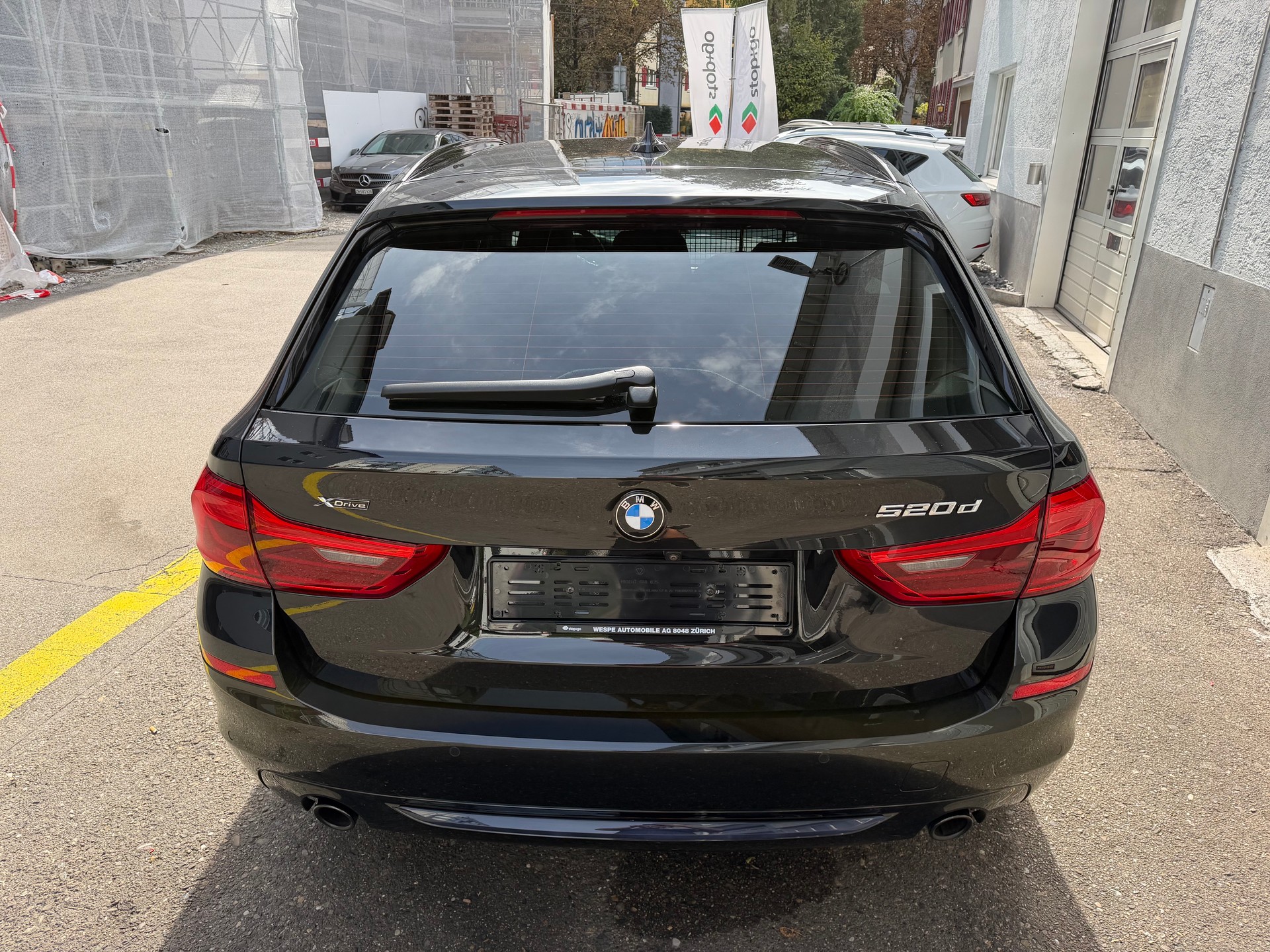 BMW 520d xDrive Touring Sport Line Steptronic-image-6