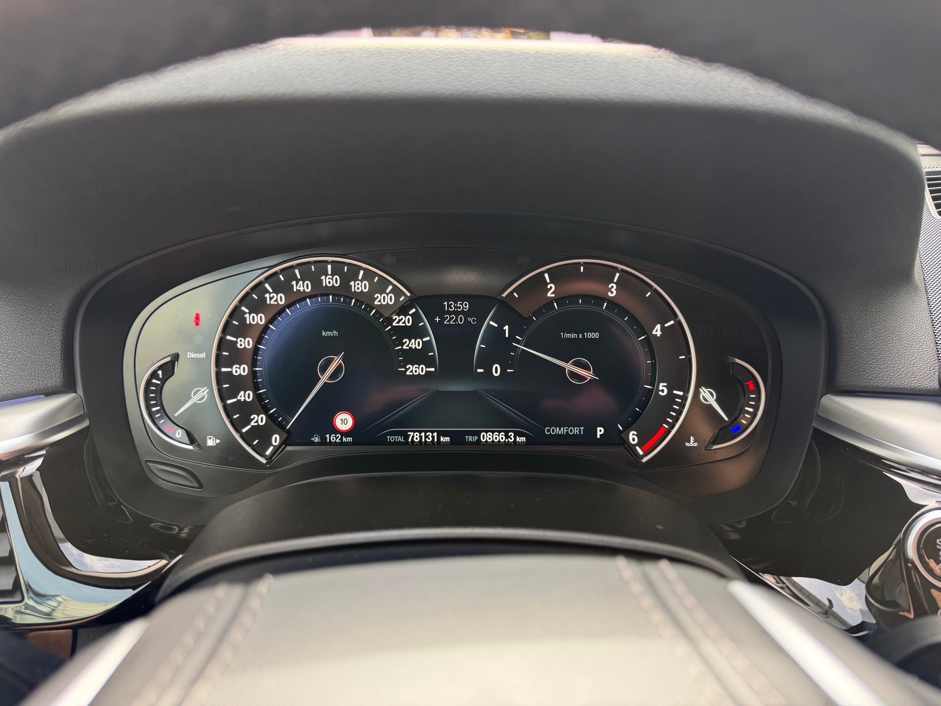 BMW 520d xDrive Touring Sport Line Steptronic-image-10