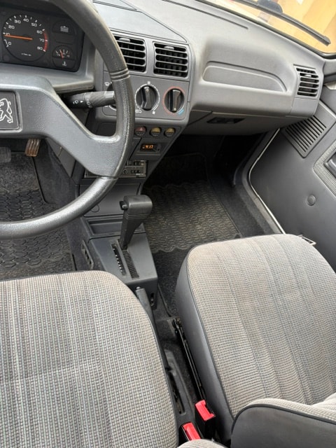 PEUGEOT 205 1.9 Automatic-image-3