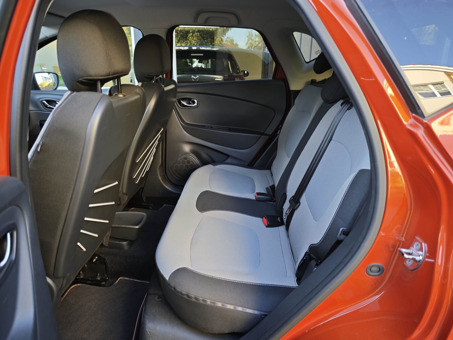 RENAULT Captur 1.5 dCi Privilège-image-5