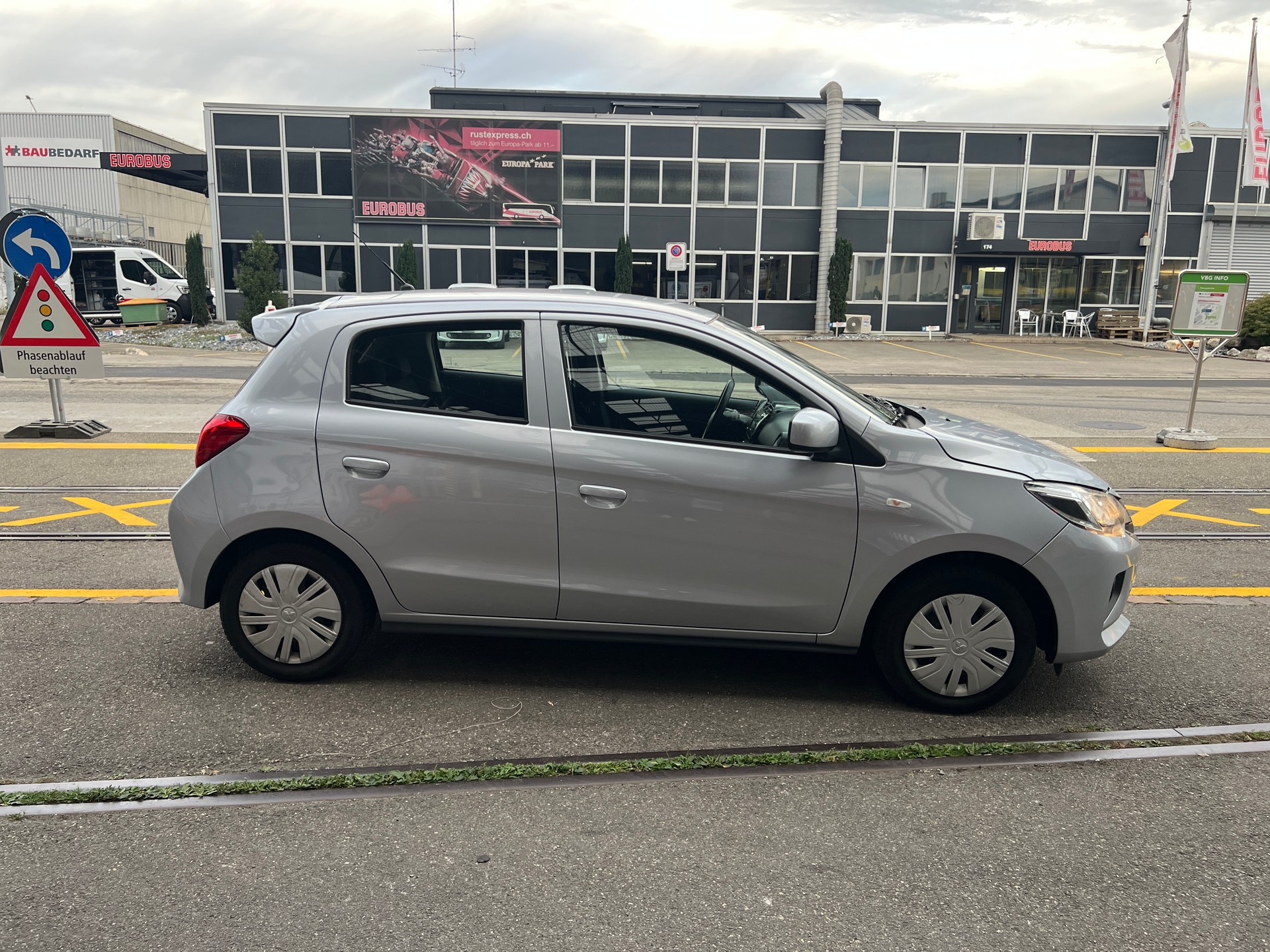 MITSUBISHI Space Star 1.2 Inform-image-3