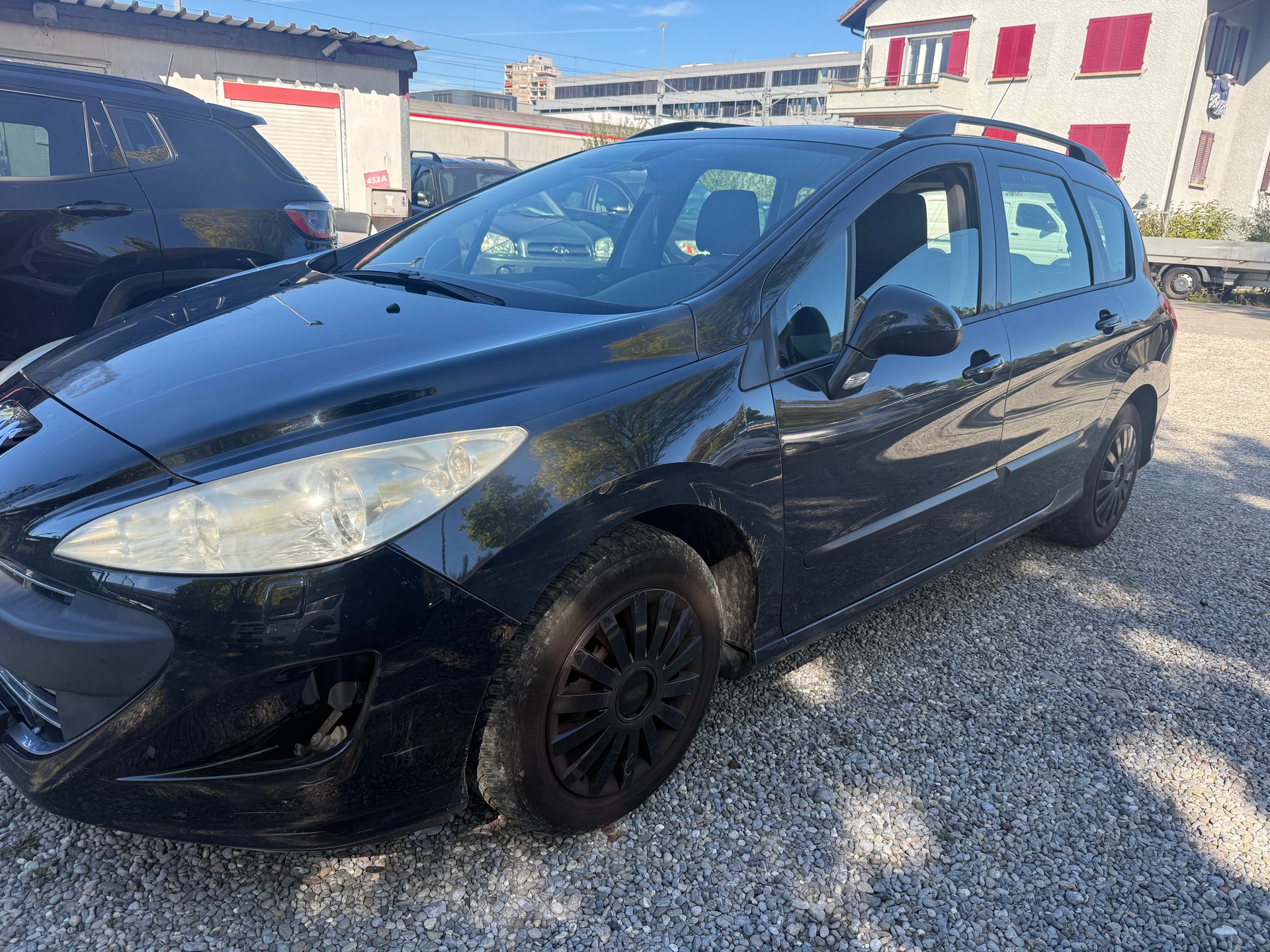 PEUGEOT 308 SW 1.6 HDI Trendy-image-2