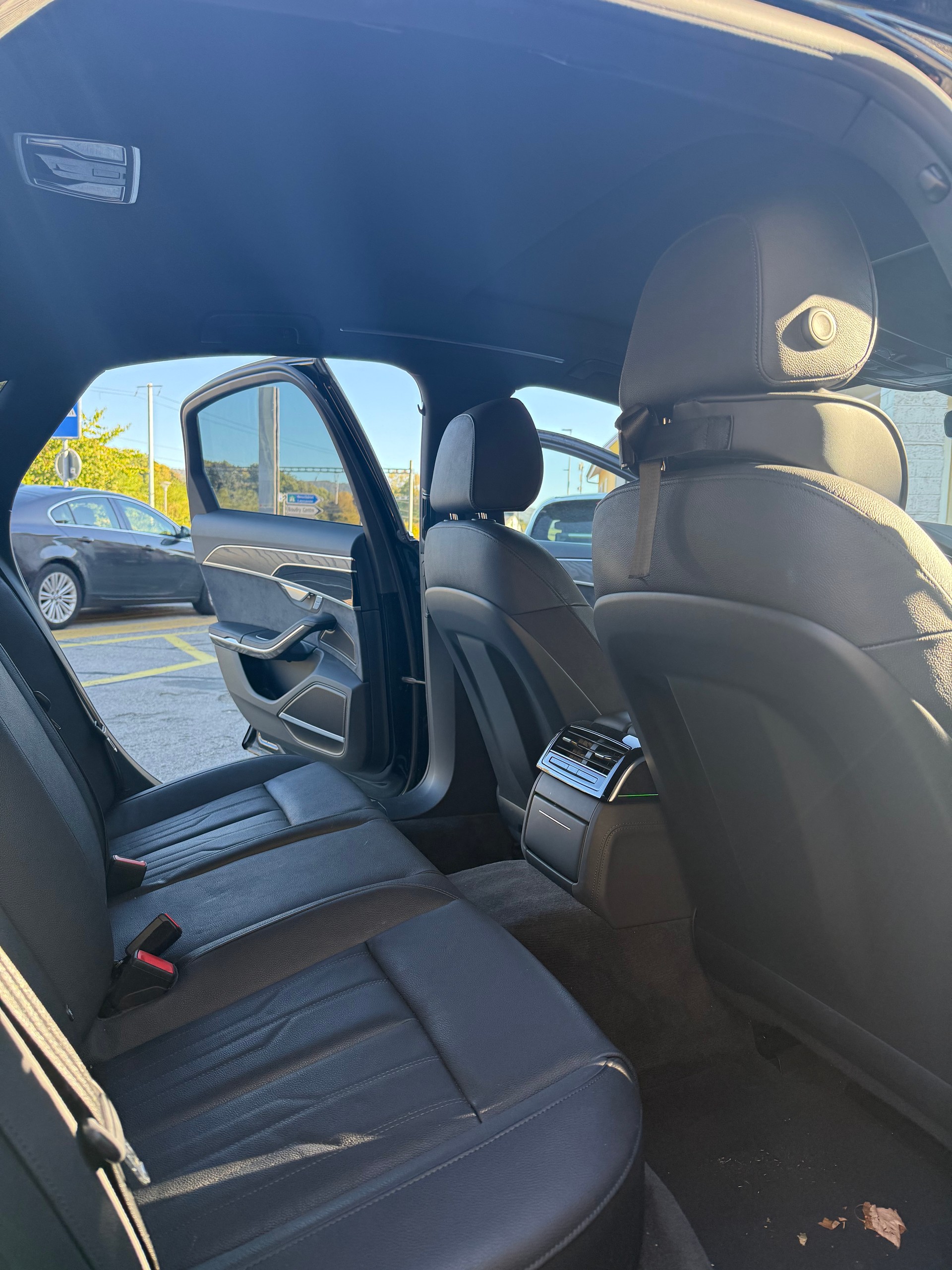 AUDI 3.0 55 TFSI quattro T-Tronic-image-8