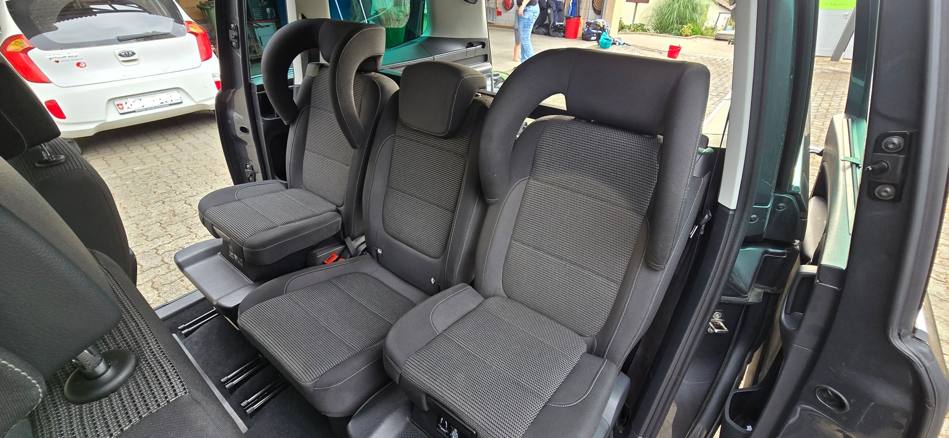 VW 2.0 TDI SCR Comfortline DSG 4m-image-6