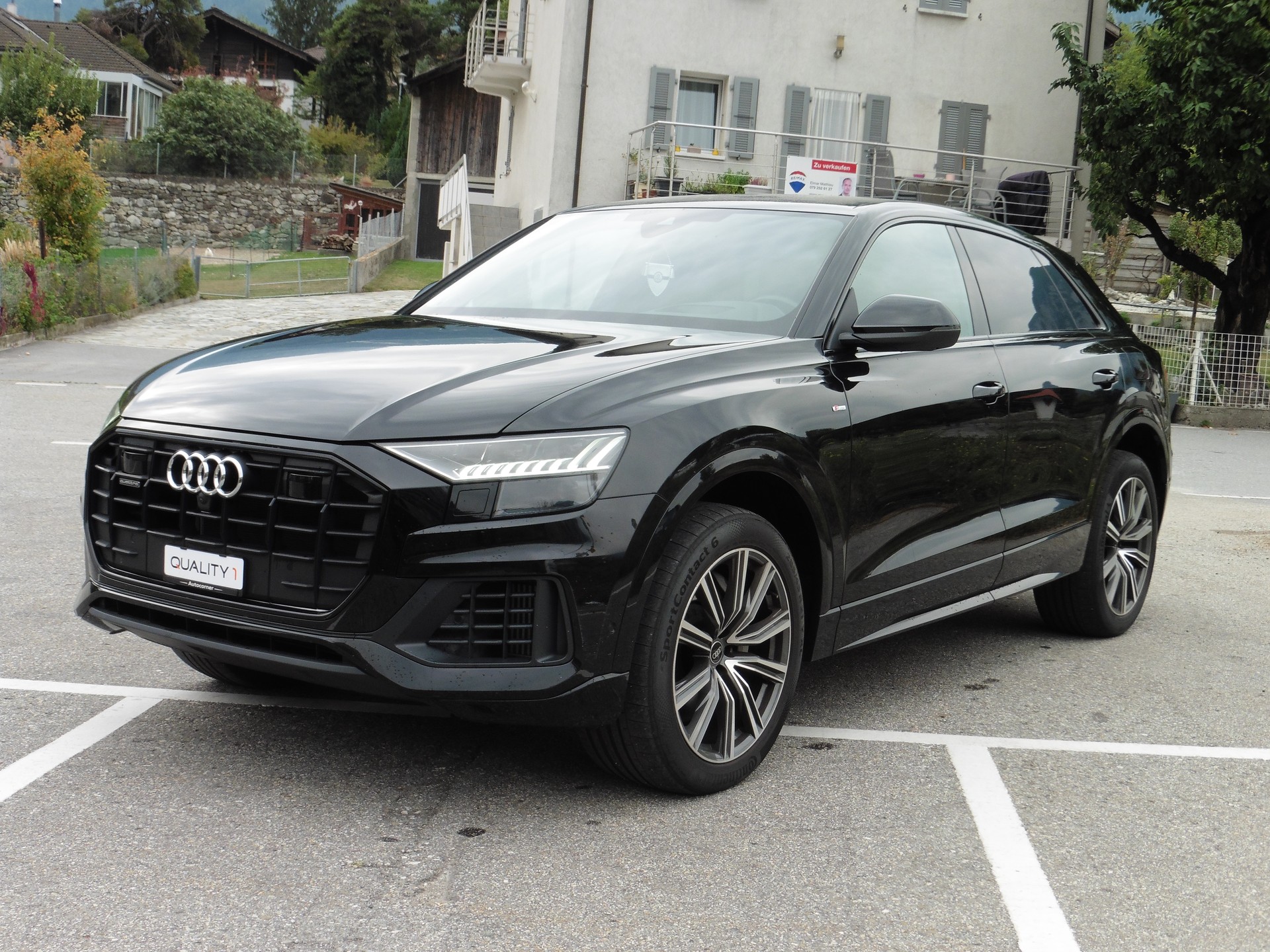 AUDI Q8 55 TFSI e quattro PHEV tiptronic-image-0