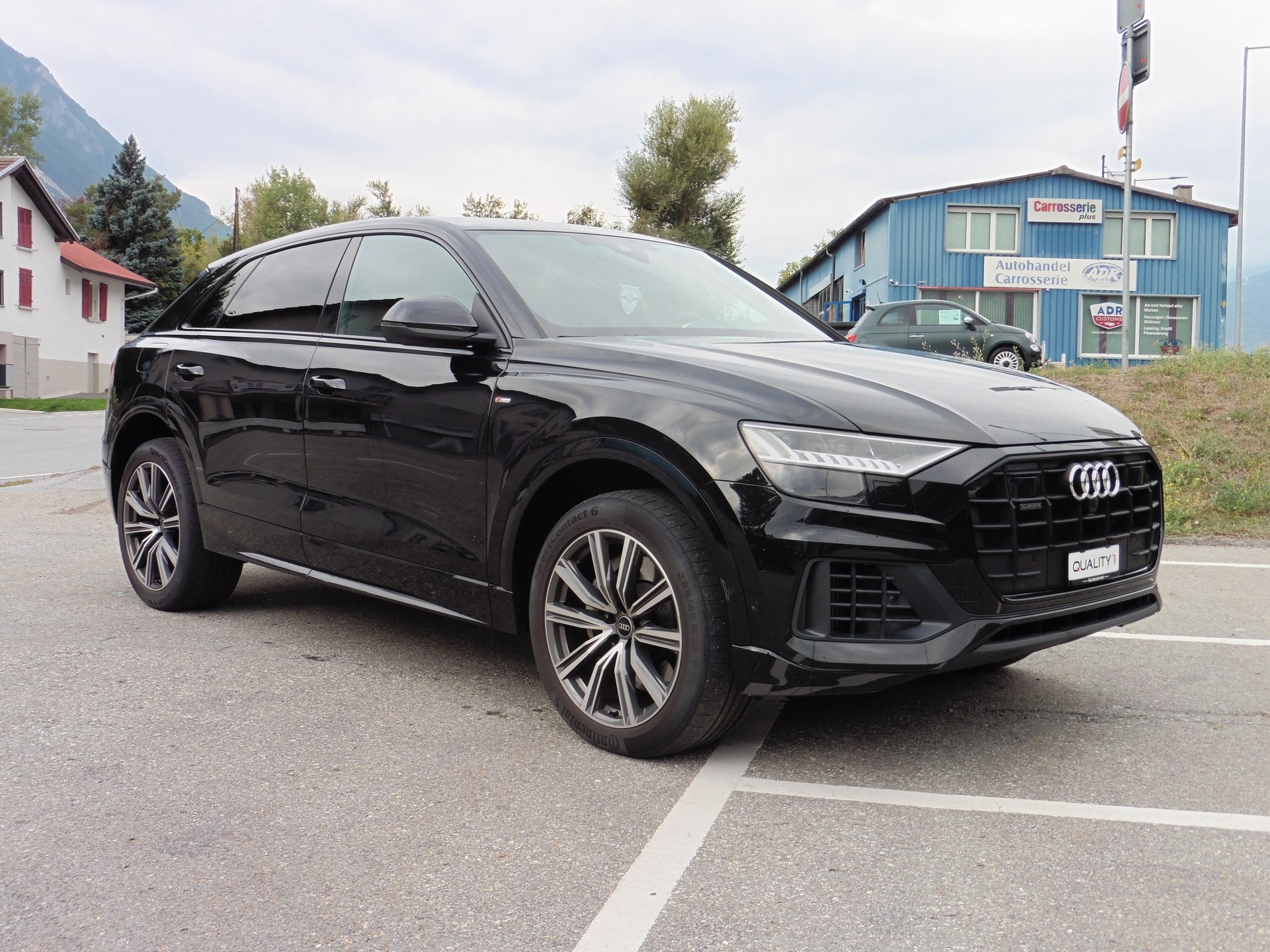 AUDI Q8 55 TFSI e quattro PHEV tiptronic-image-2