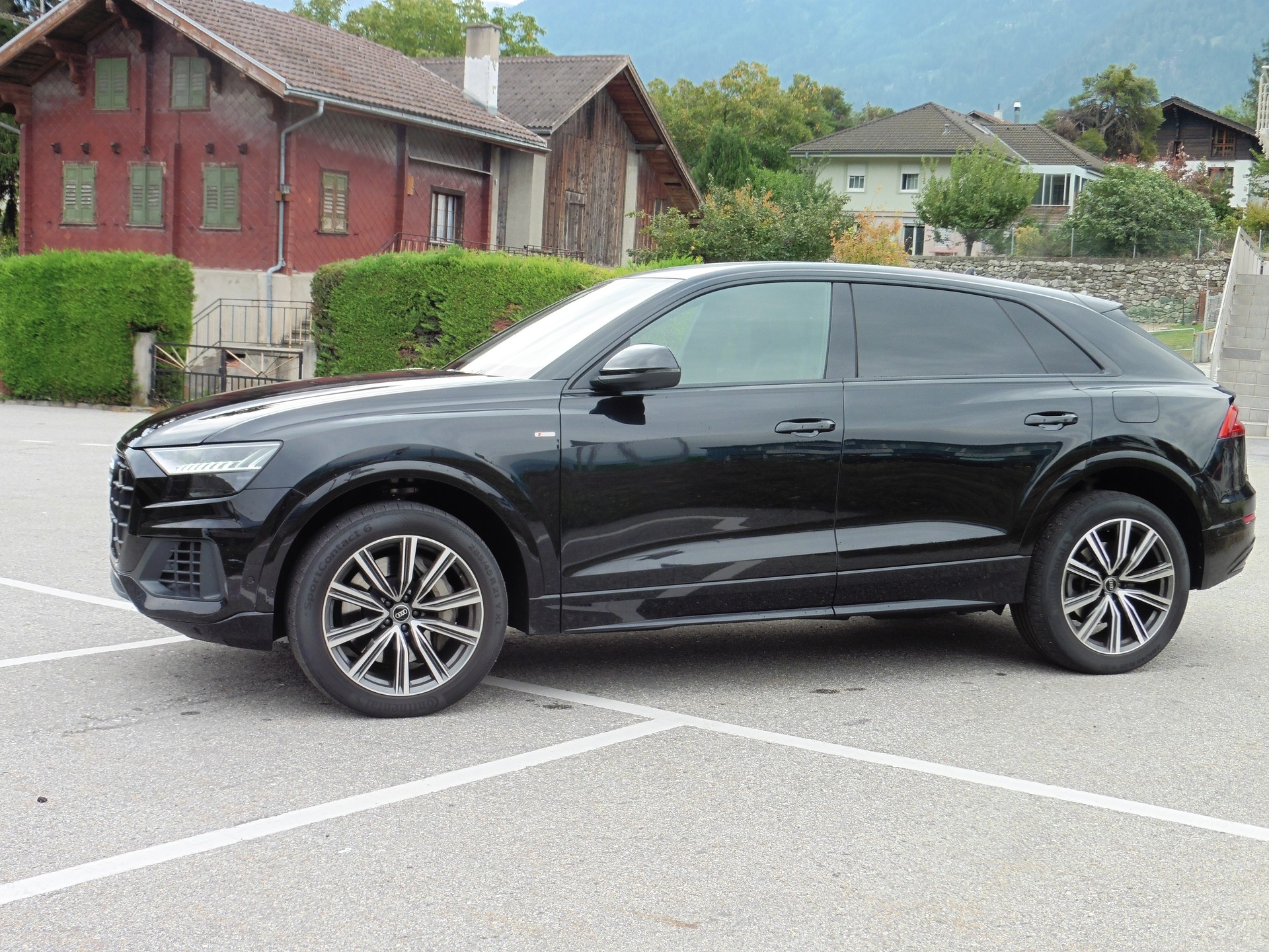 AUDI Q8 55 TFSI e quattro PHEV tiptronic-image-7