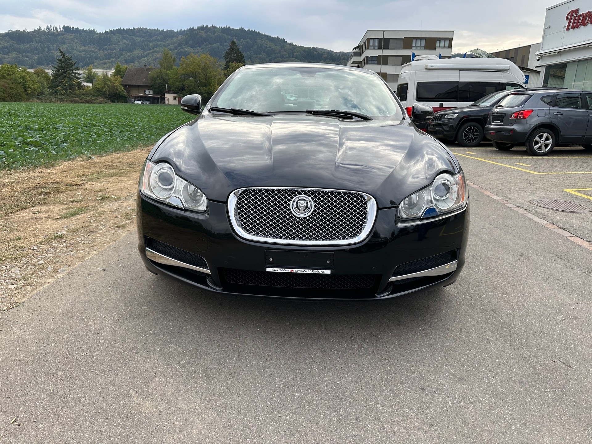 JAGUAR XF 3.0 V6 Greenwich Luxury-image-2