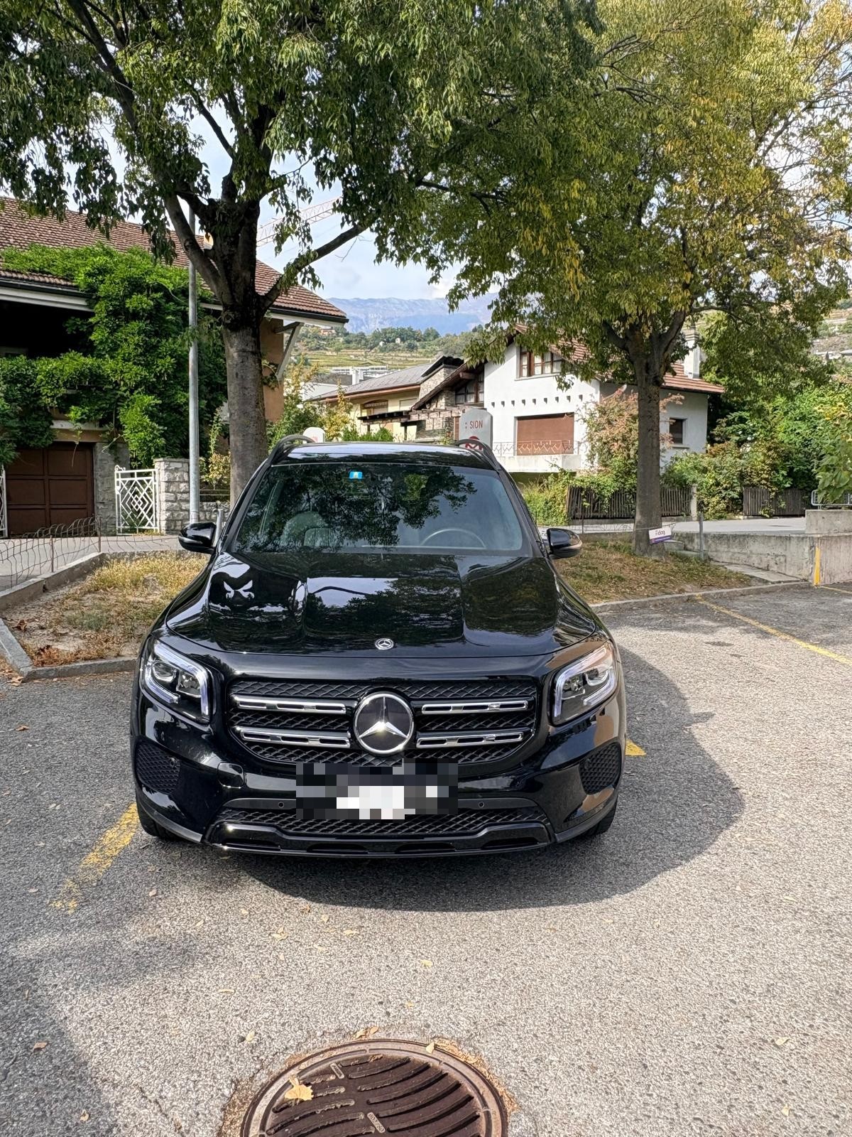 MERCEDES-BENZ GLB 250 Progressive 4matic-image-0